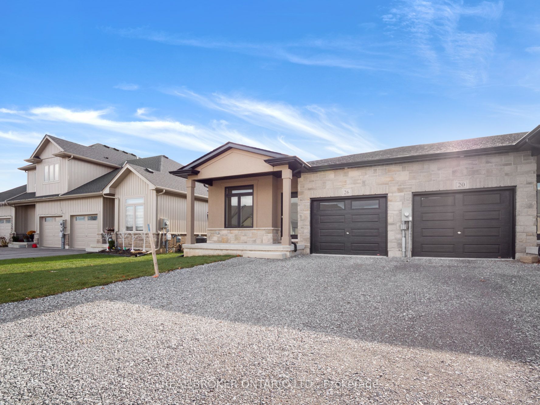 26 AUSTIN Drive, Welland, ON L3C 0J8 photo 2