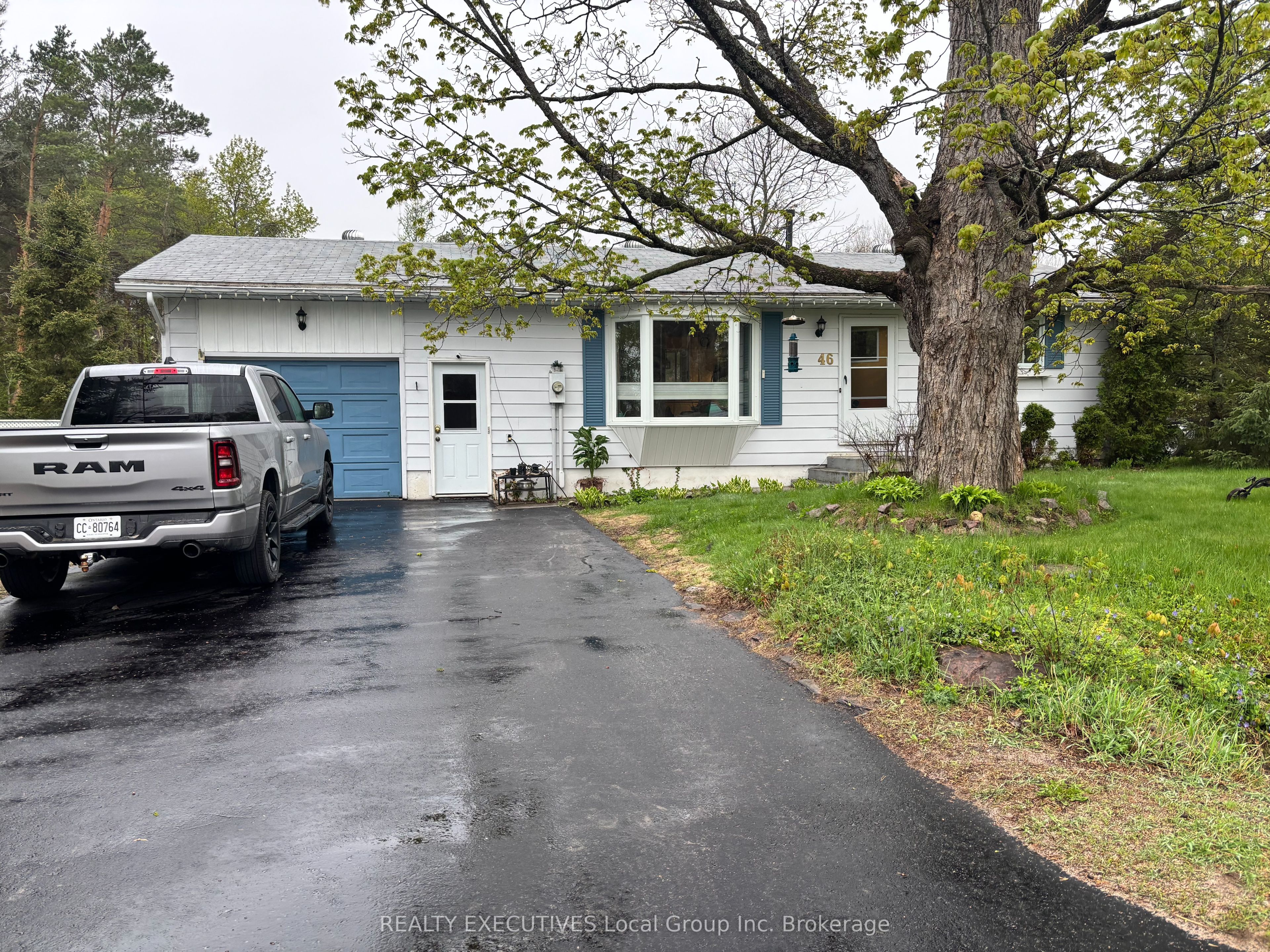 46 Paget Street, Sundridge, ON P0A 1Z0 photo 2
