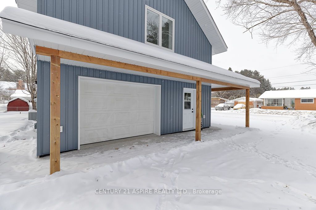 32 Wilson Street, Laurentian Hills, ON K0J 1J0 photo 3