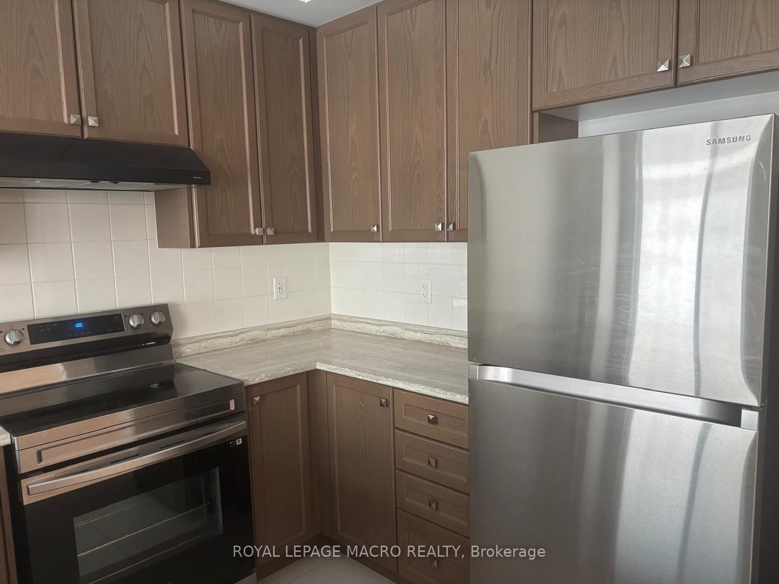 106 Selection Heights, Thorold, ON L2V 0N7 photo 4