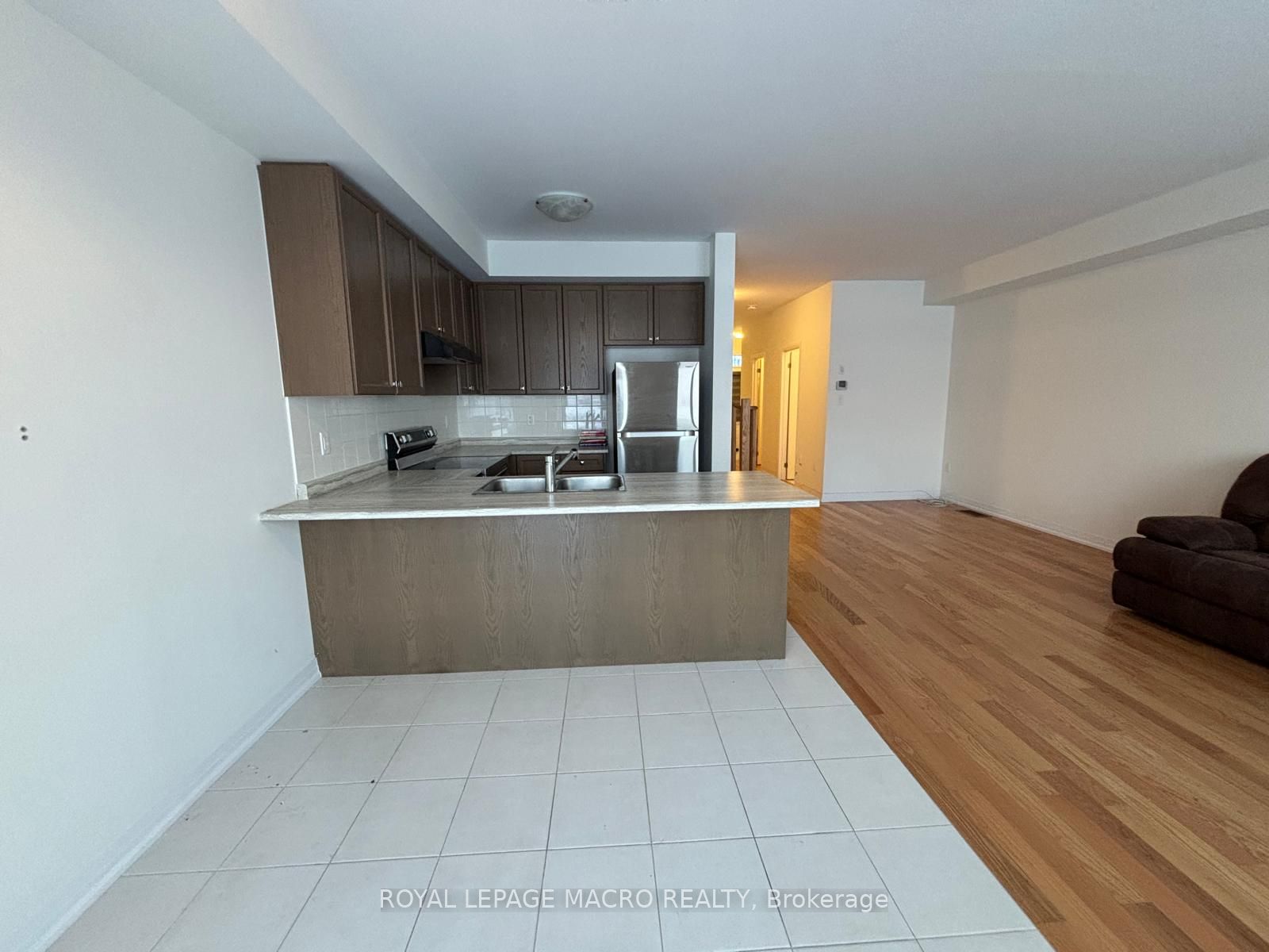 106 Selection Heights, Thorold, ON L2V 0N7 photo 5