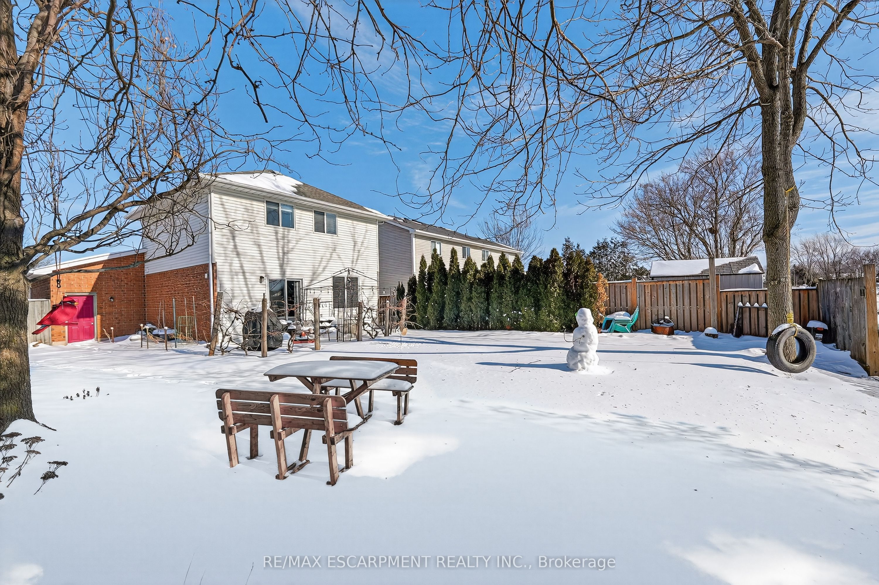 4996 Greenlane Road, Lincoln, ON L3J 0C1 photo 2
