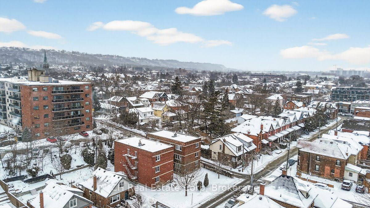 285 S Bold Street 11, Hamilton, ON L8P 1V9 photo 4