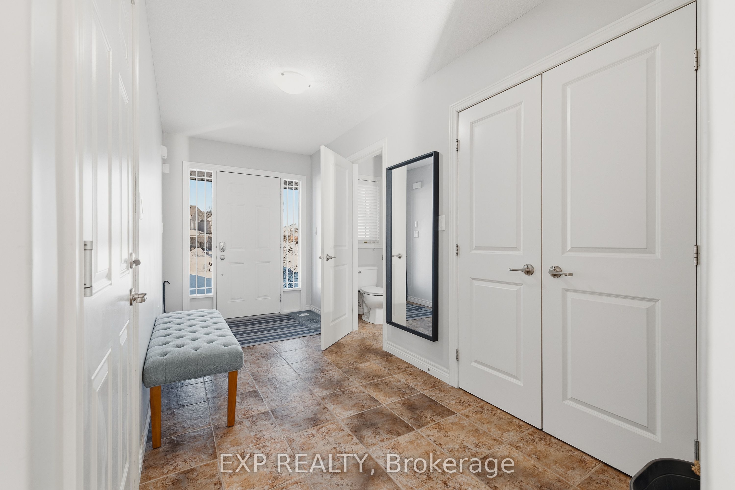 23 Doon Creek Street, Kitchener, ON N2R 0B4 photo 2