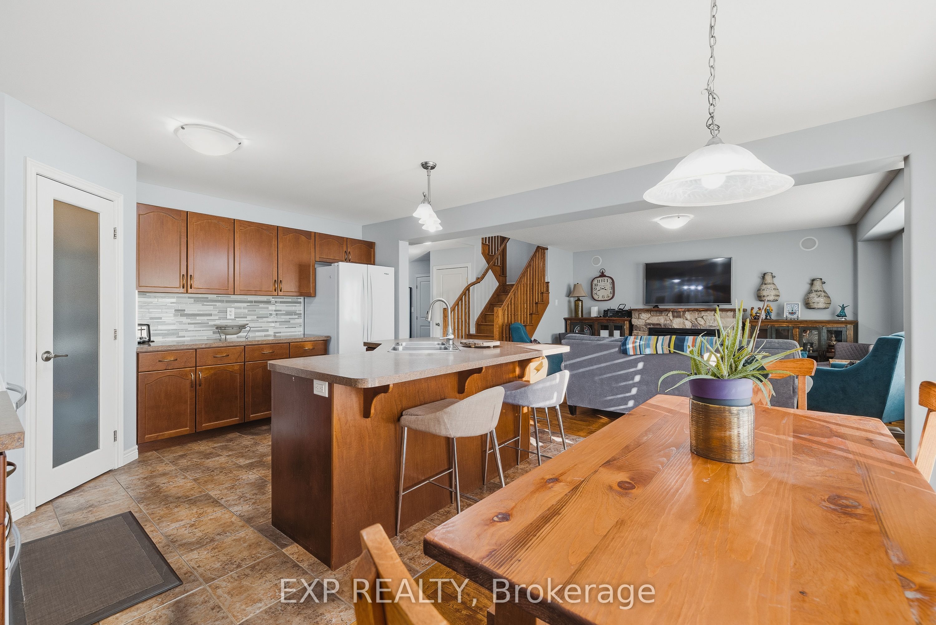 23 Doon Creek Street, Kitchener, ON N2R 0B4 photo 5
