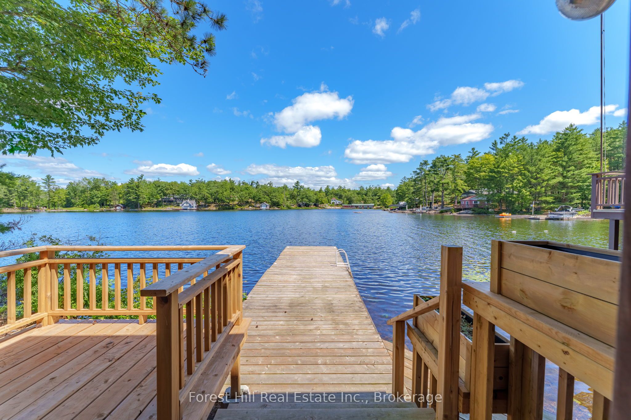1062 Pine Lake Road, Gravenhurst, ON P1P 1R2 photo 3