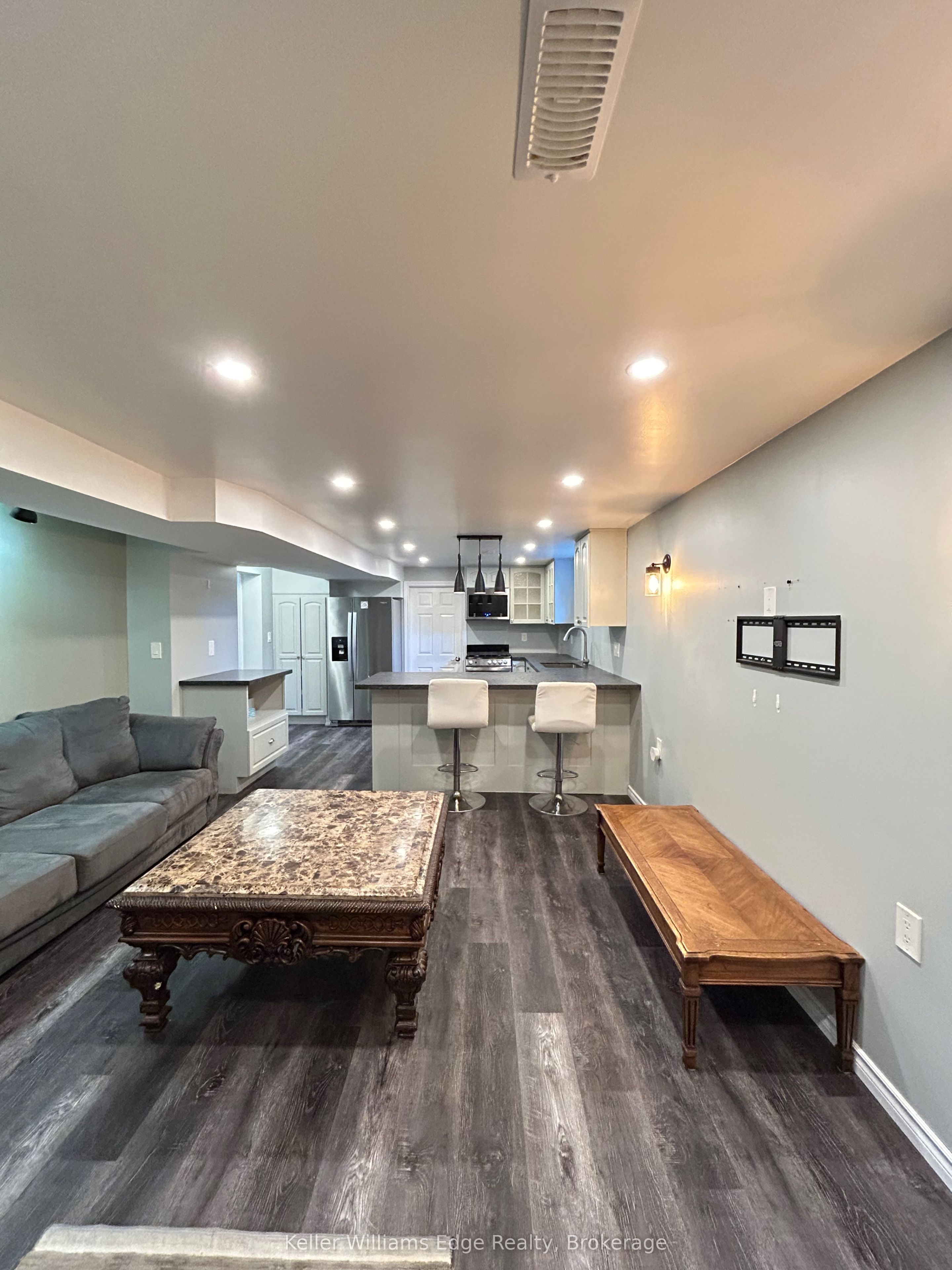 15 Hildegard Drive LOWER, Hamilton, ON L8K 5S1 photo 3