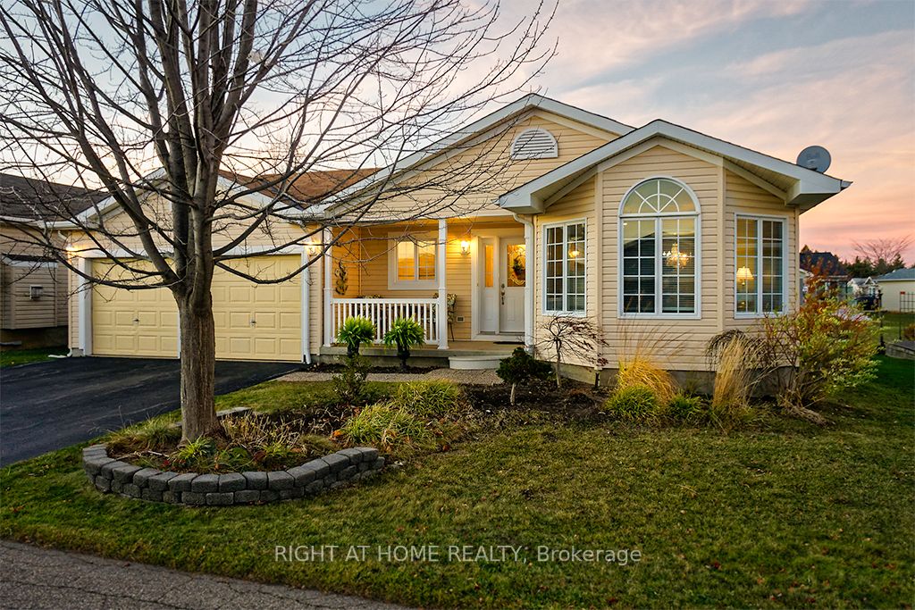 156 Gracehill Crescent, Hamilton, ON L8B 1A5
