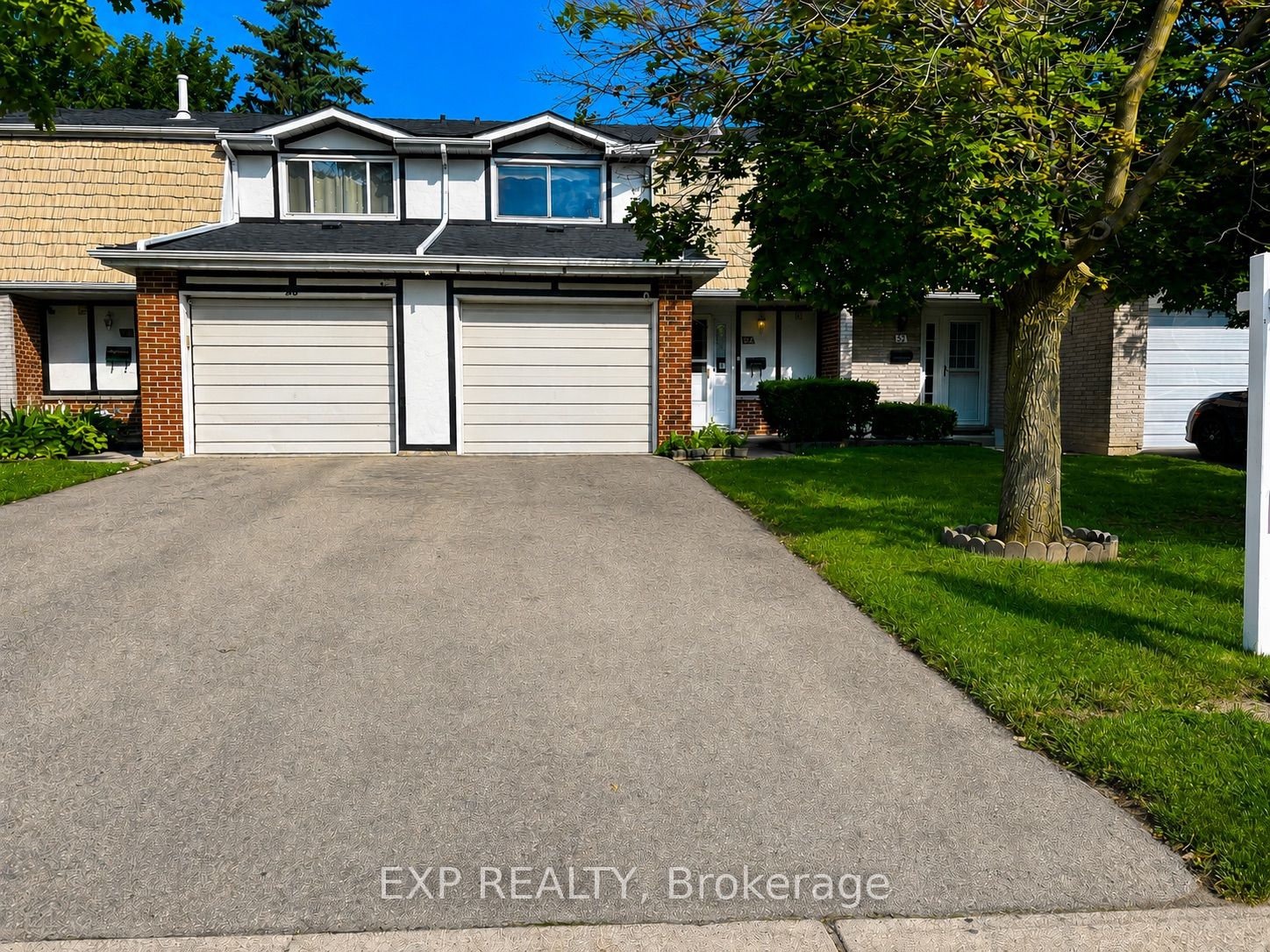 54 Nicklaus Drive, Hamilton, ON L8K 6H3 photo 2