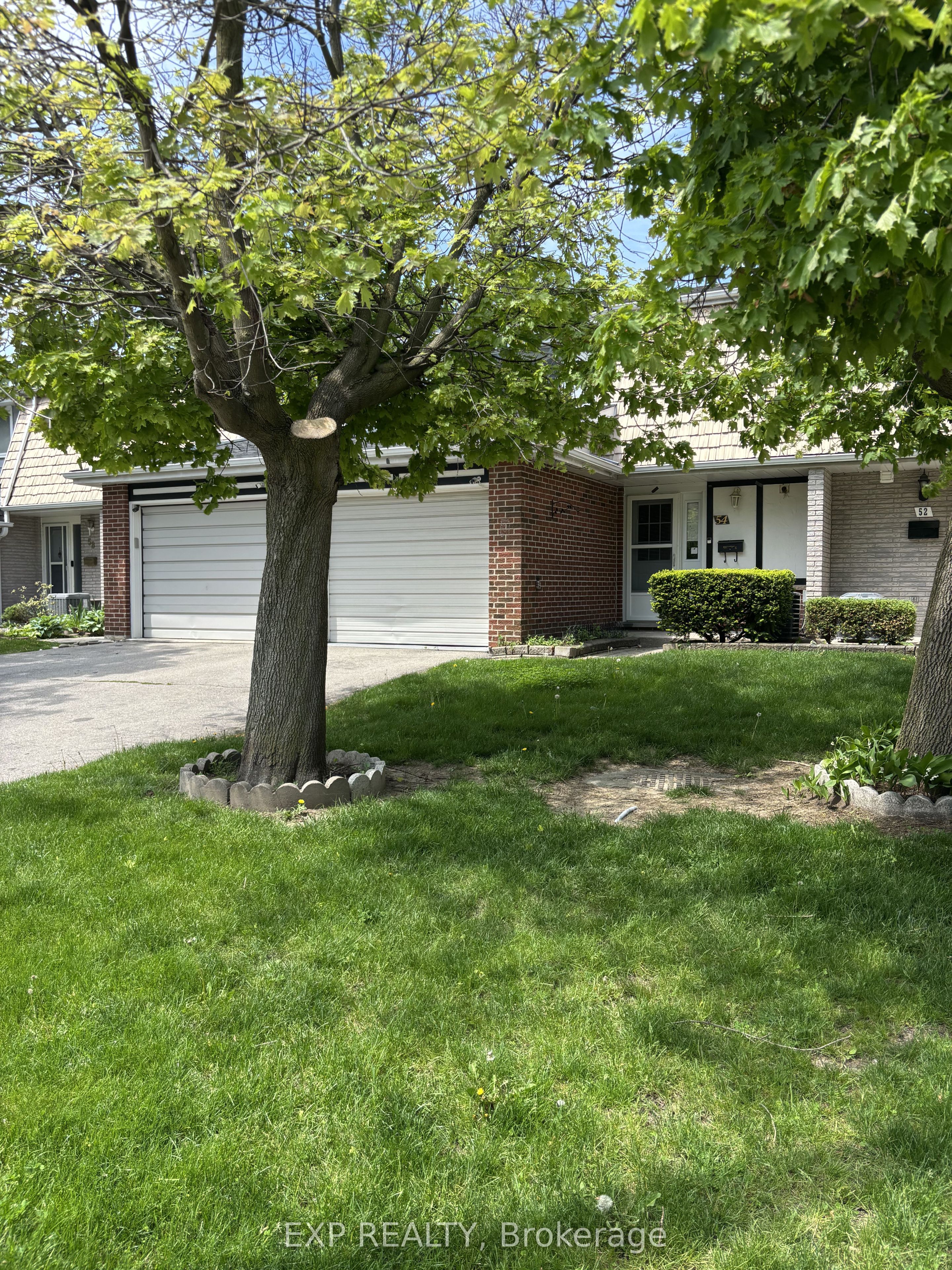 54 Nicklaus Drive, Hamilton, ON L8K 6H3 photo 4