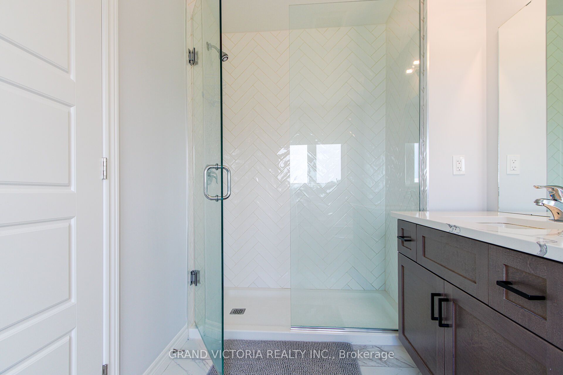 28 Zoe Lane, Hamilton, ON L0R 1C0 photo 5
