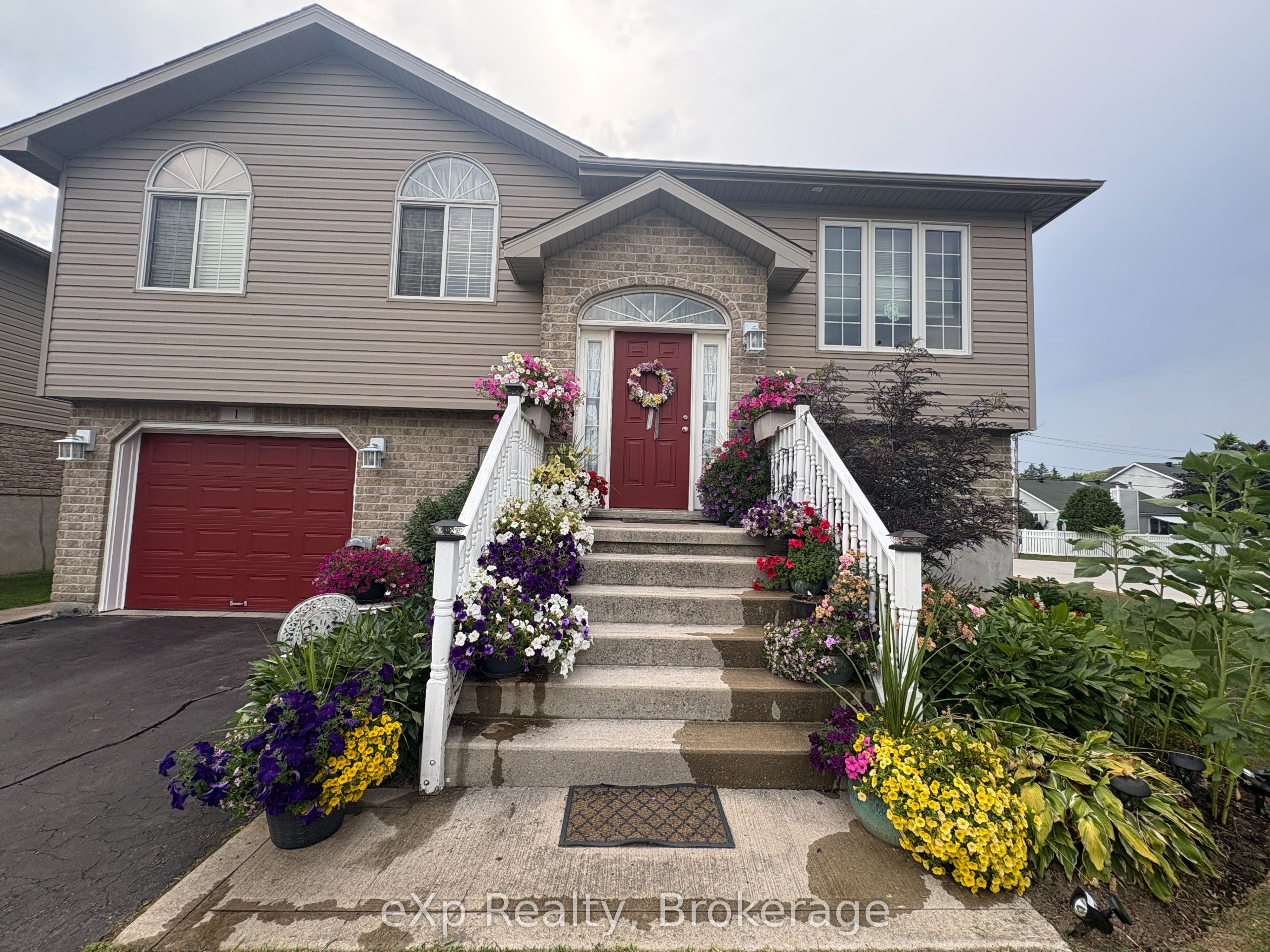 1 St.  Andrews Drive, Meaford, ON N4L 0A2 photo 5
