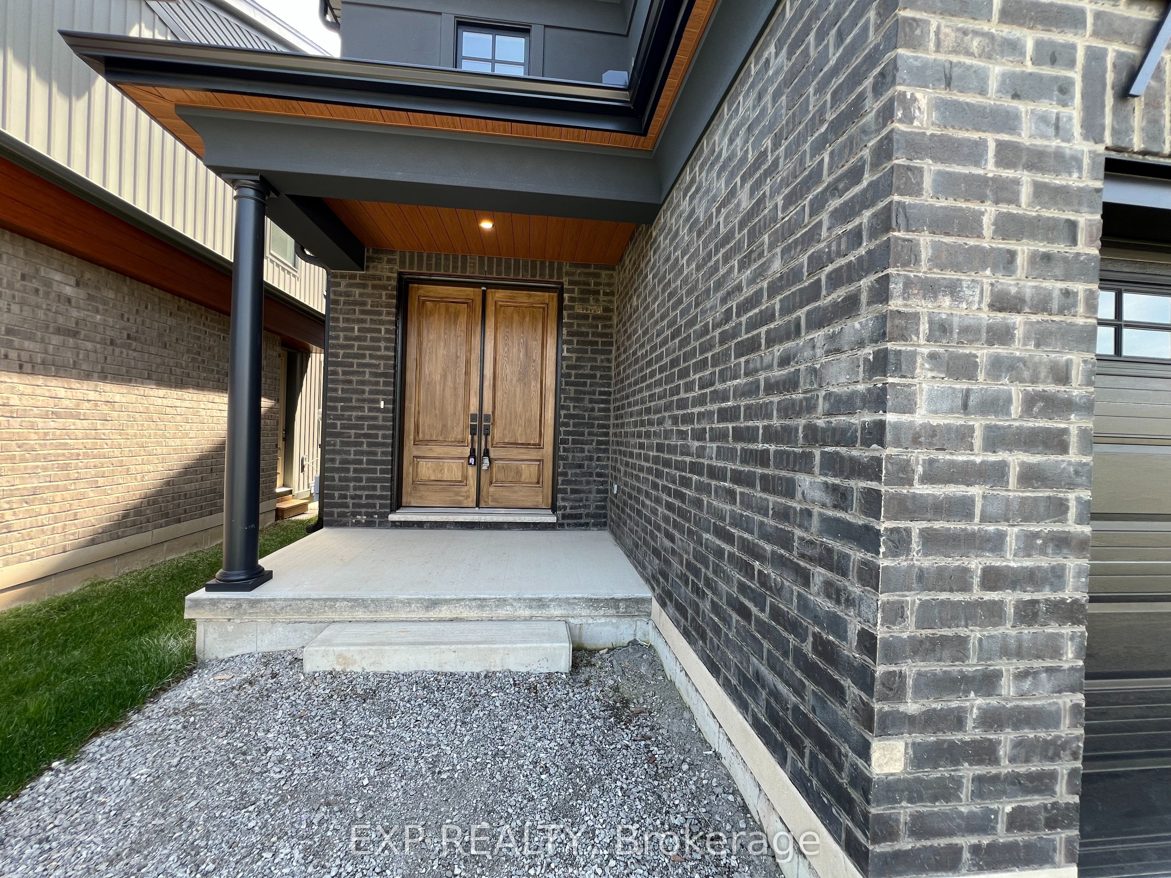 7532 Splendour Drive Upper, Niagara Falls, ON L2H 3V9 photo 2