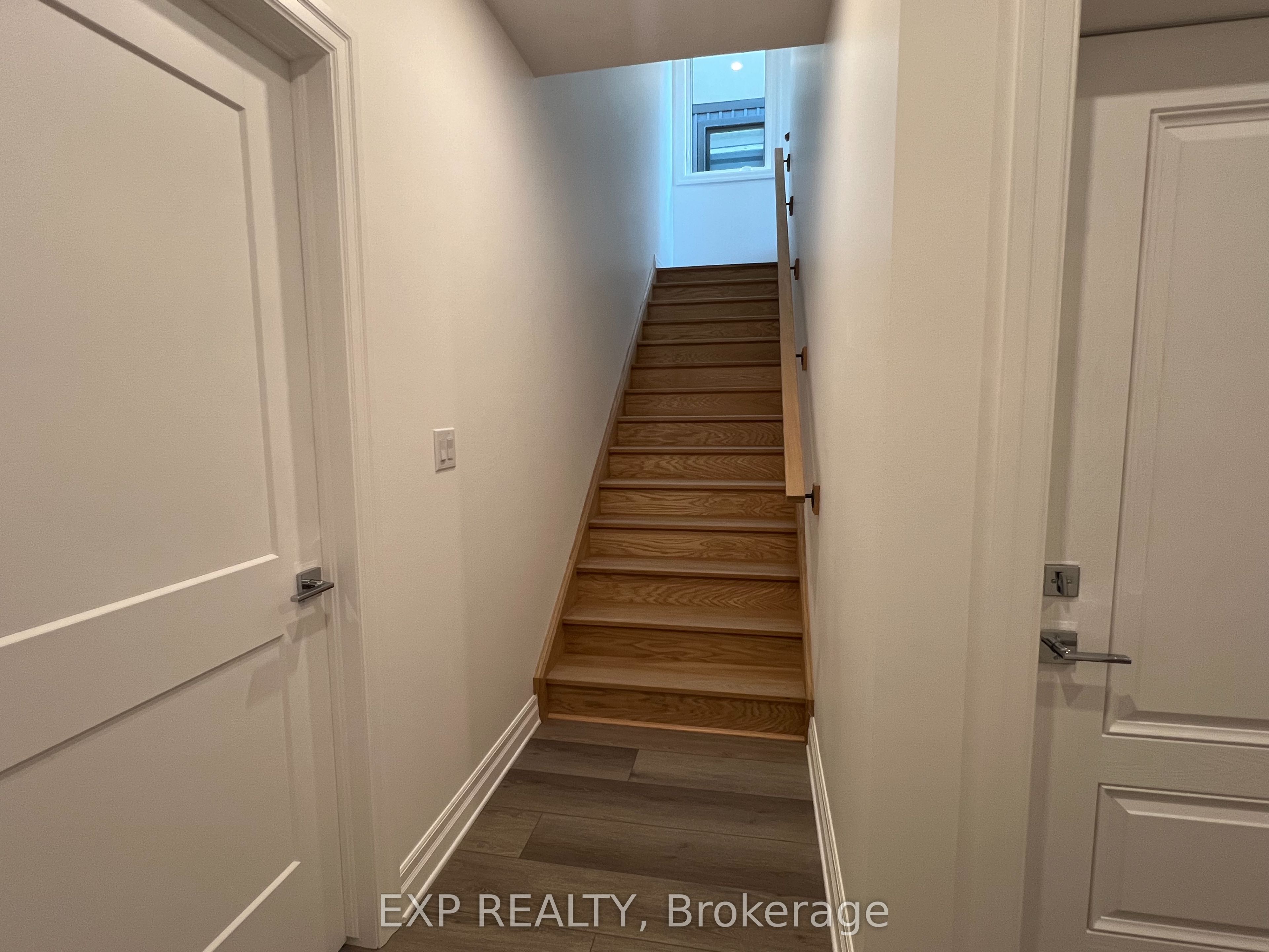 7532 Splendour Drive Upper, Niagara Falls, ON L2H 3V9 photo 3
