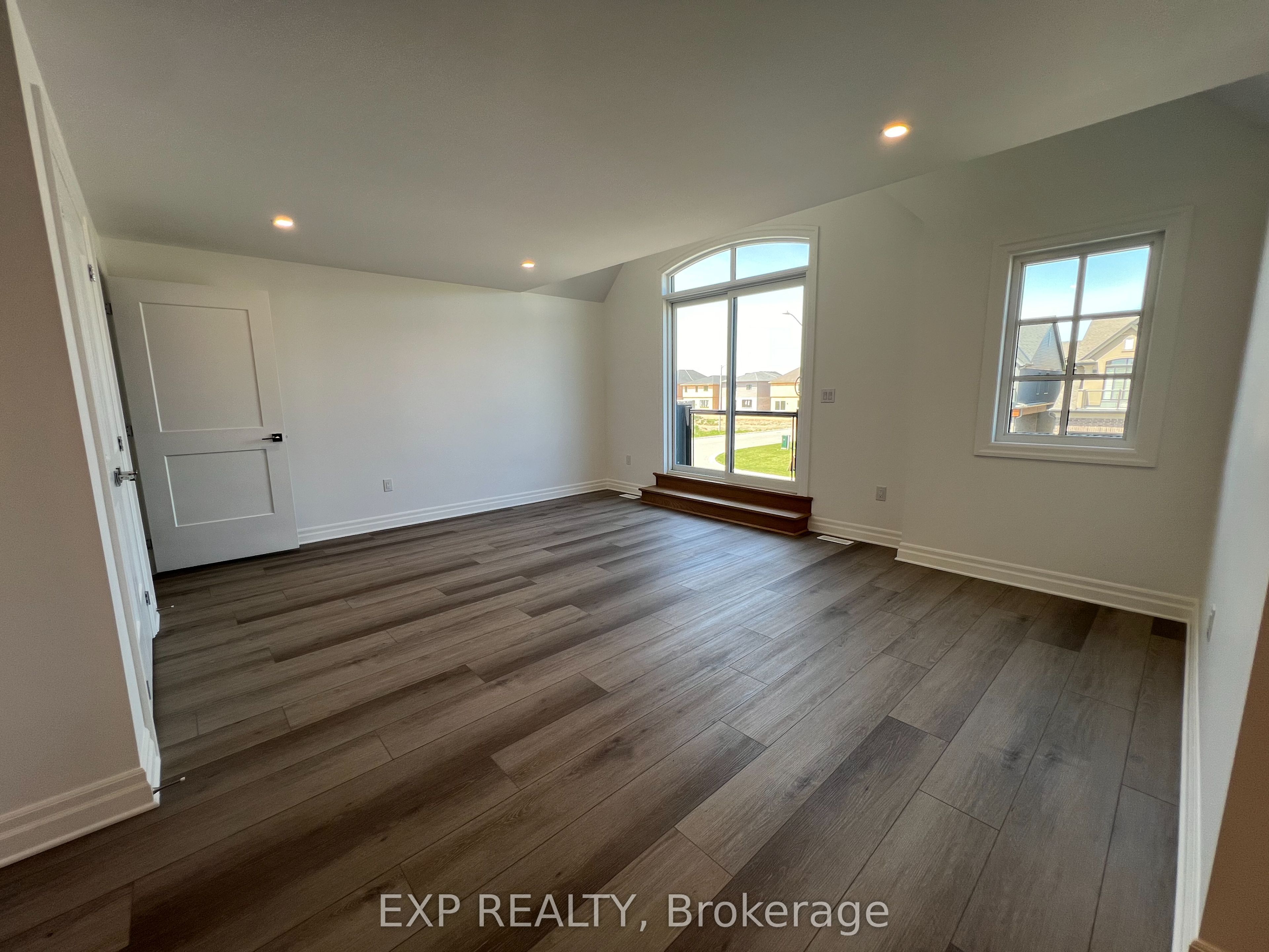 7532 Splendour Drive Upper, Niagara Falls, ON L2H 3V9 photo 5