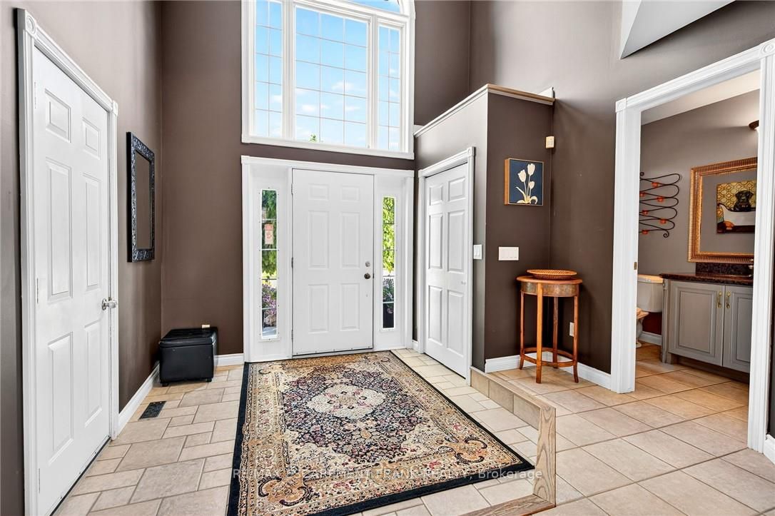 18 Konstantine Court, Hamilton, ON L9B 2T3 photo 5