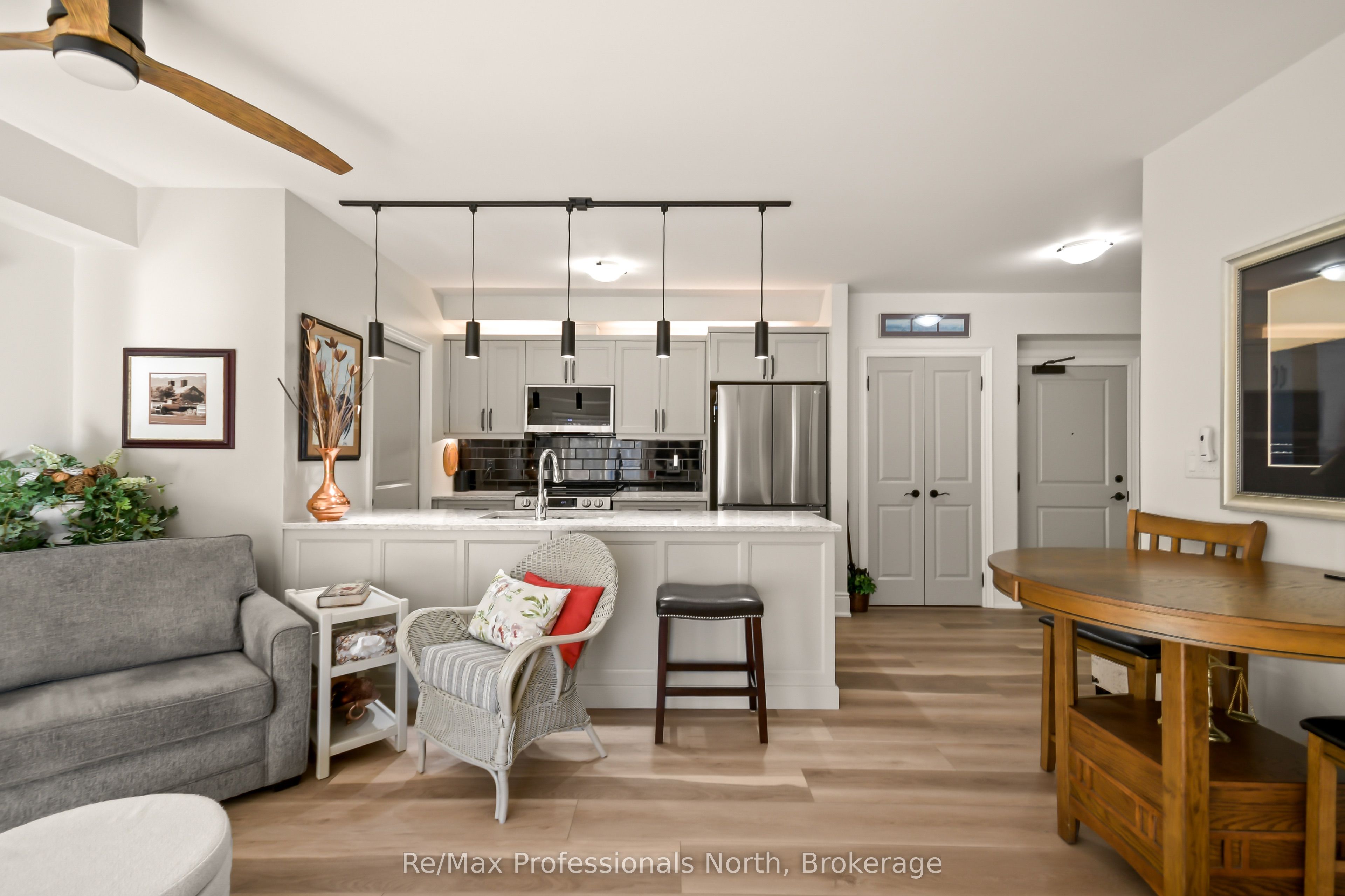 391 James Street W 302, Gravenhurst, ON P1P 0A5 photo 3