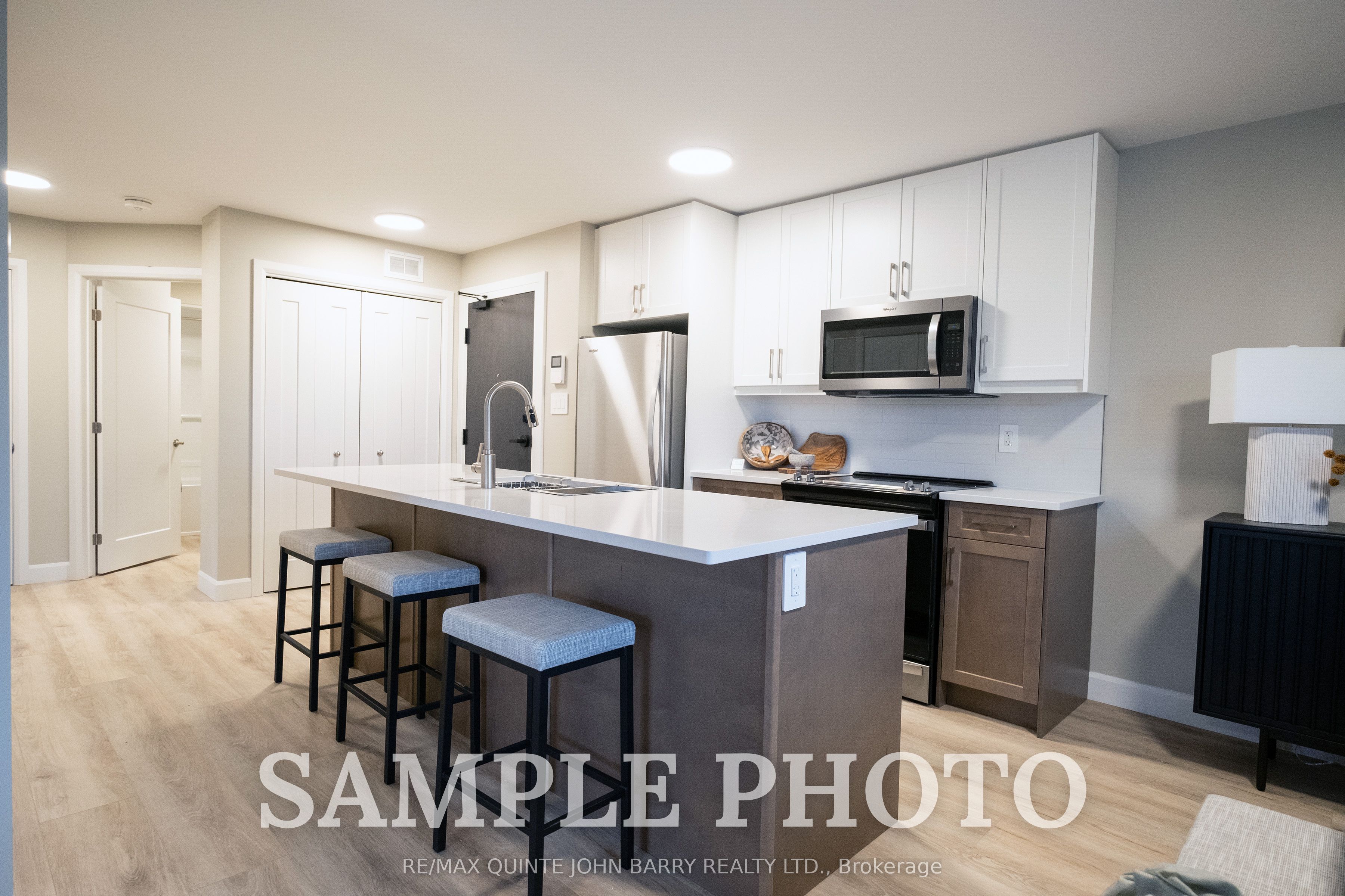 205-10 Hillside Meadow Drive, Quinte West, ON K8V 0J7 photo 5