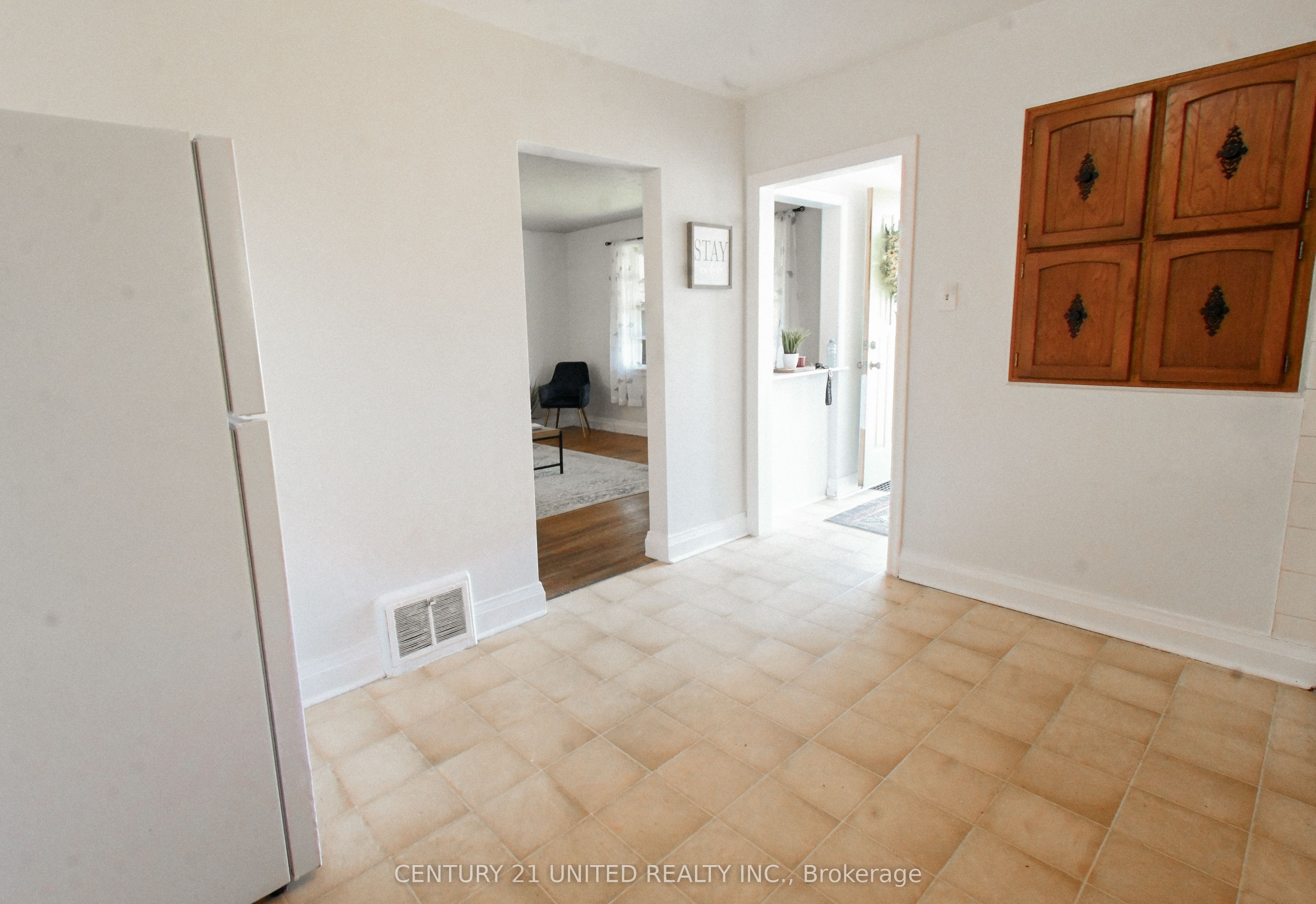 567 O'Connell Road, Peterborough, ON K9J 4E2 photo 5
