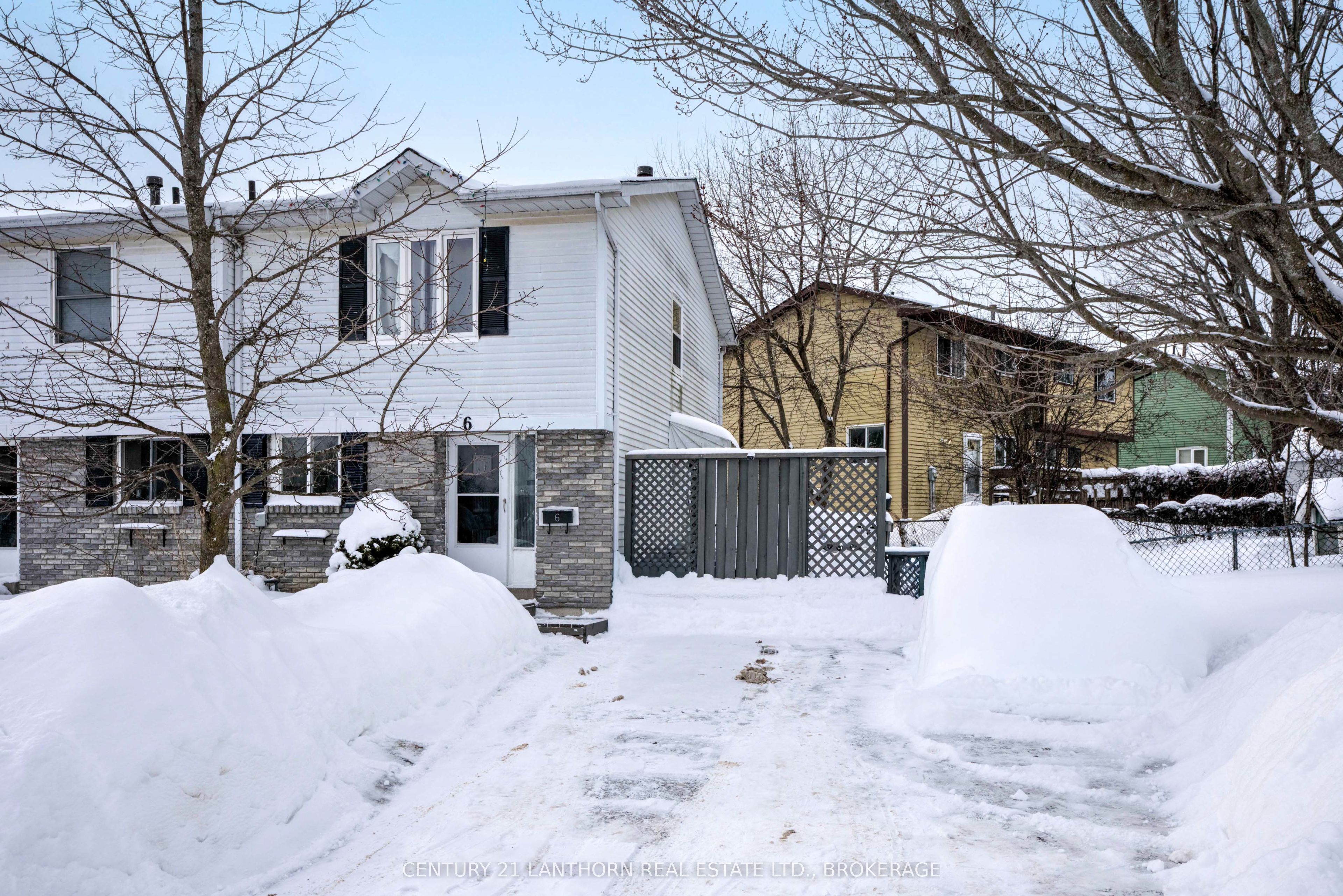 6 Woodstone Crescent, Kingston, ON K7M 6K9 photo 4