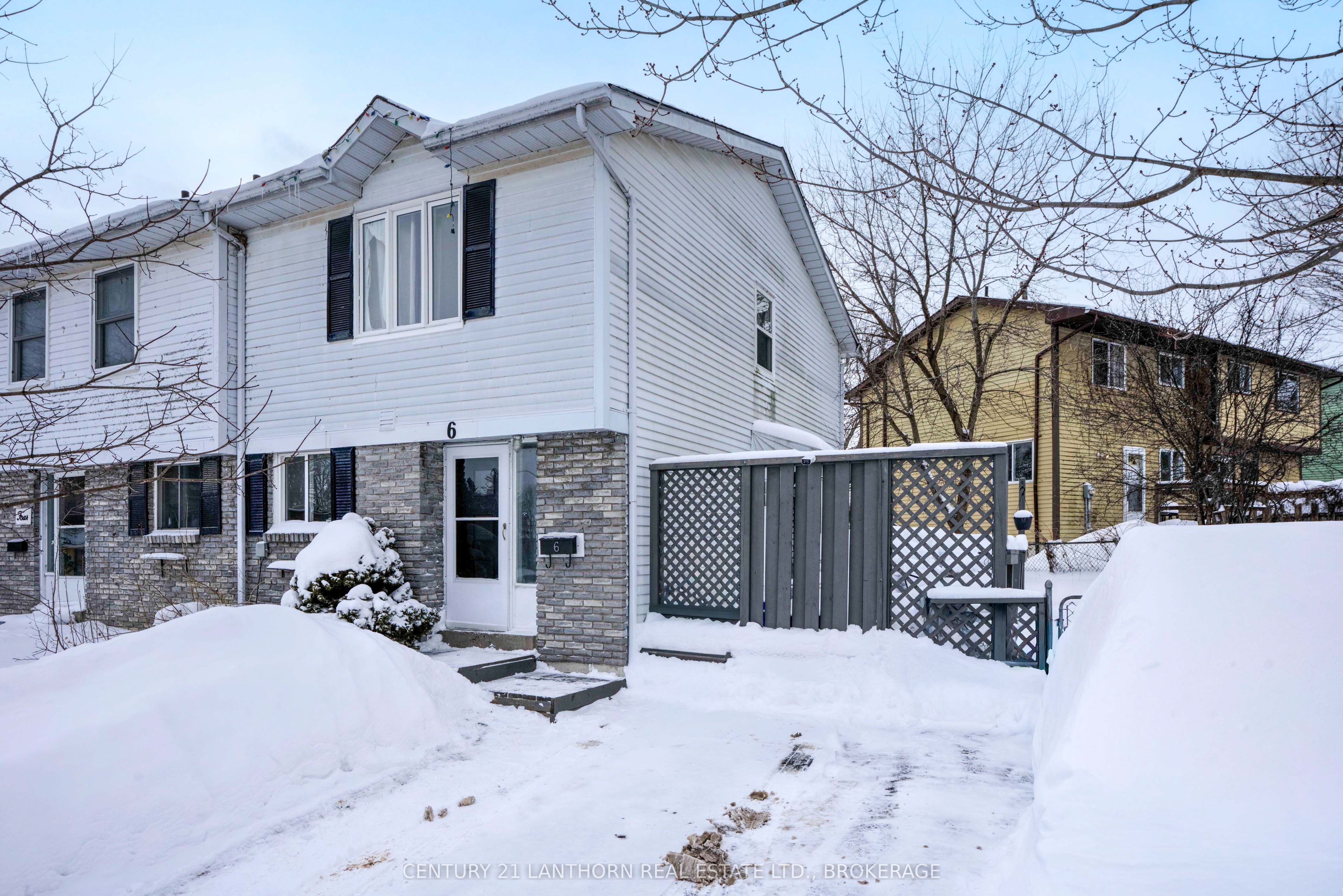 6 Woodstone Crescent, Kingston, ON K7M 6K9 photo 5