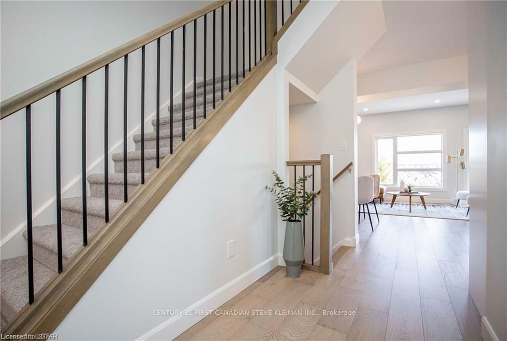 2700 BUROAK Drive 19, London North, ON N6G 5B6 photo 3