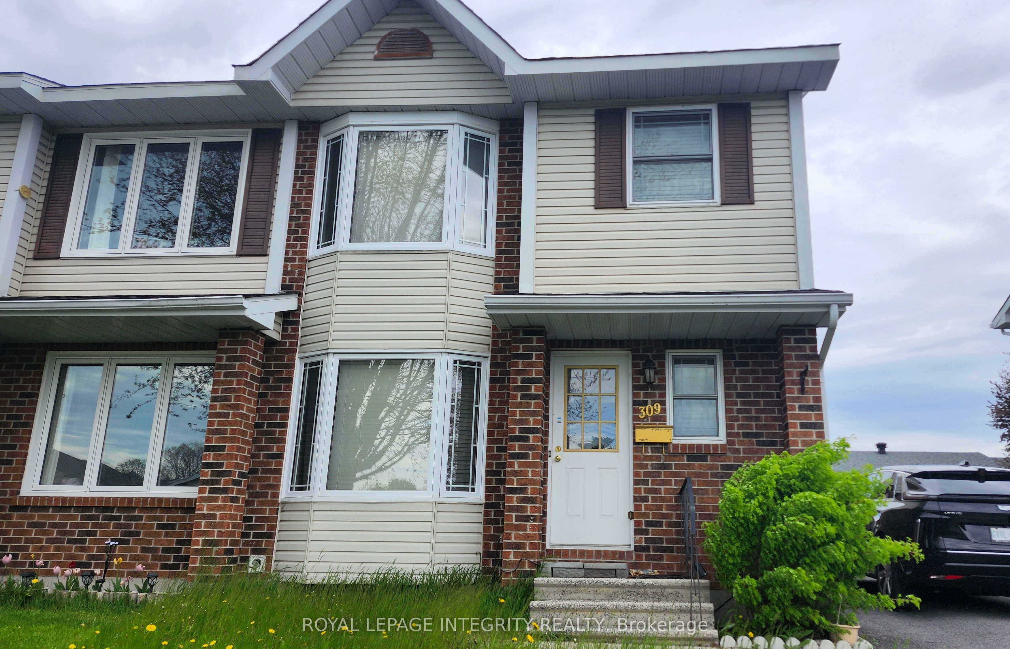 309 Ellen Avenue, Cornwall, ON K6J 5T6 photo 2