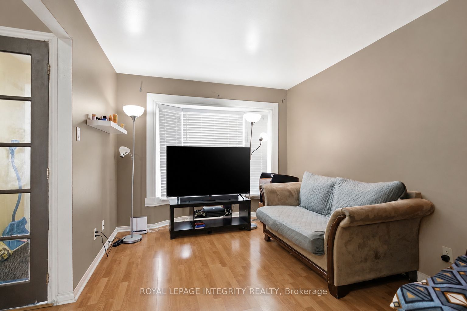 309 Ellen Avenue, Cornwall, ON K6J 5T6 photo 3