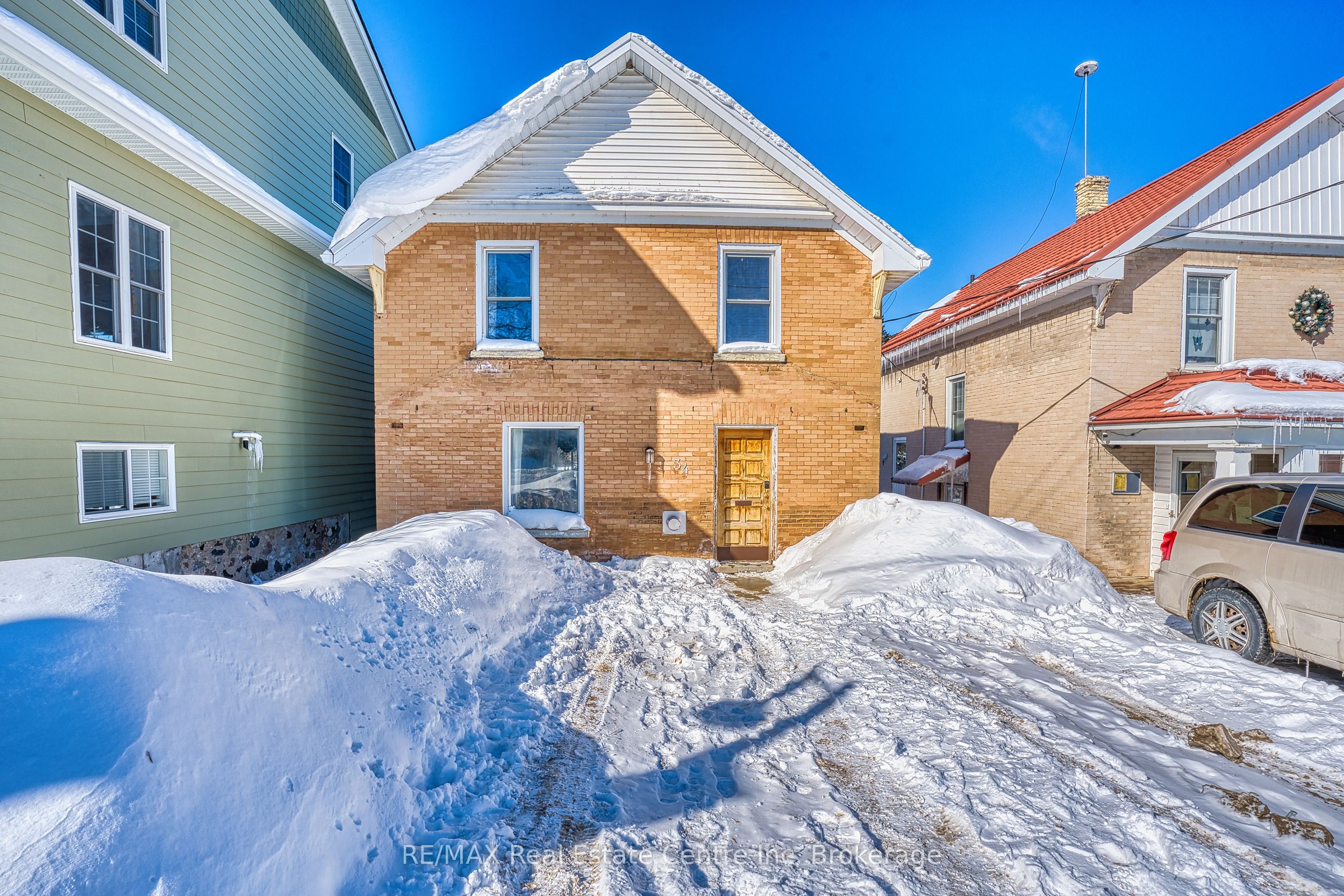34 Wellington Street, Mapleton, ON N0G 1P0 photo 3