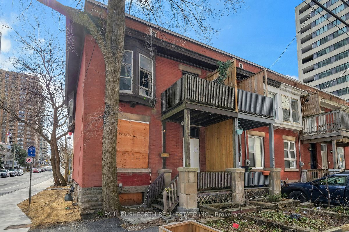 216 Bay Street, Ottawa Centre, ON K1R 5Y9 photo 2