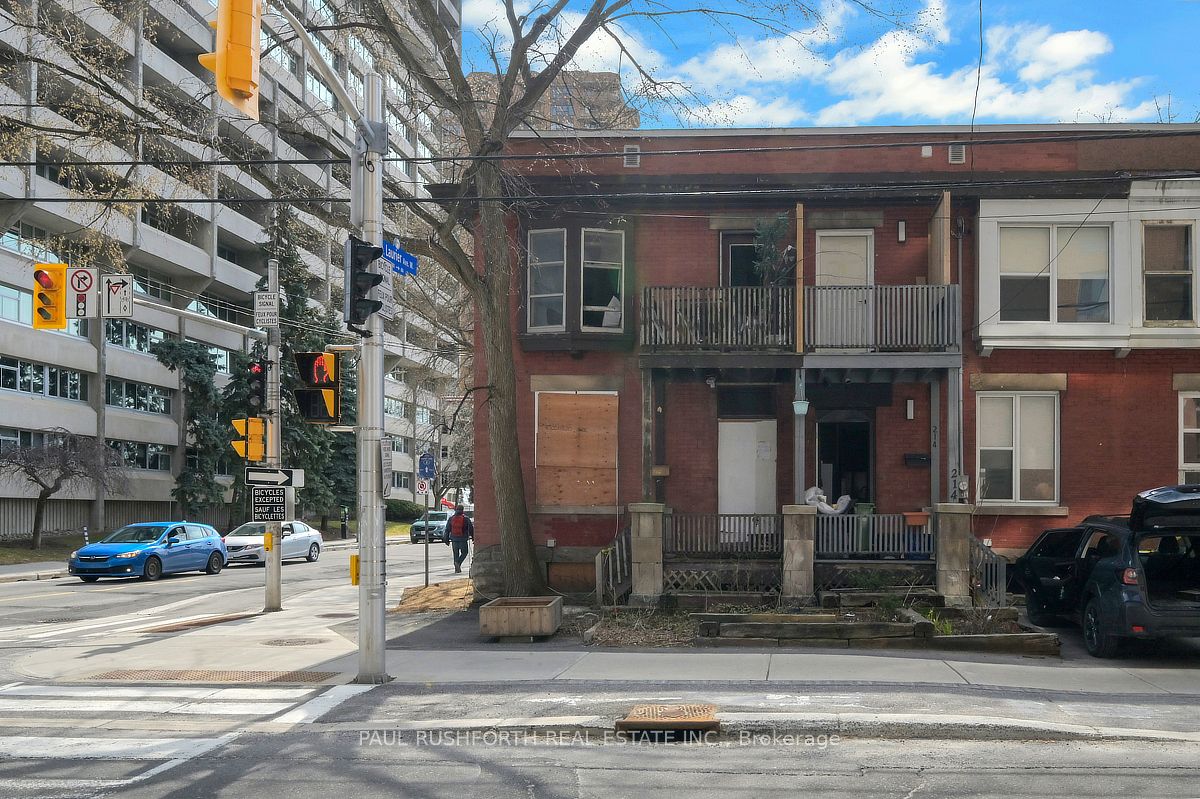216 Bay Street, Ottawa Centre, ON K1R 5Y9 photo 3