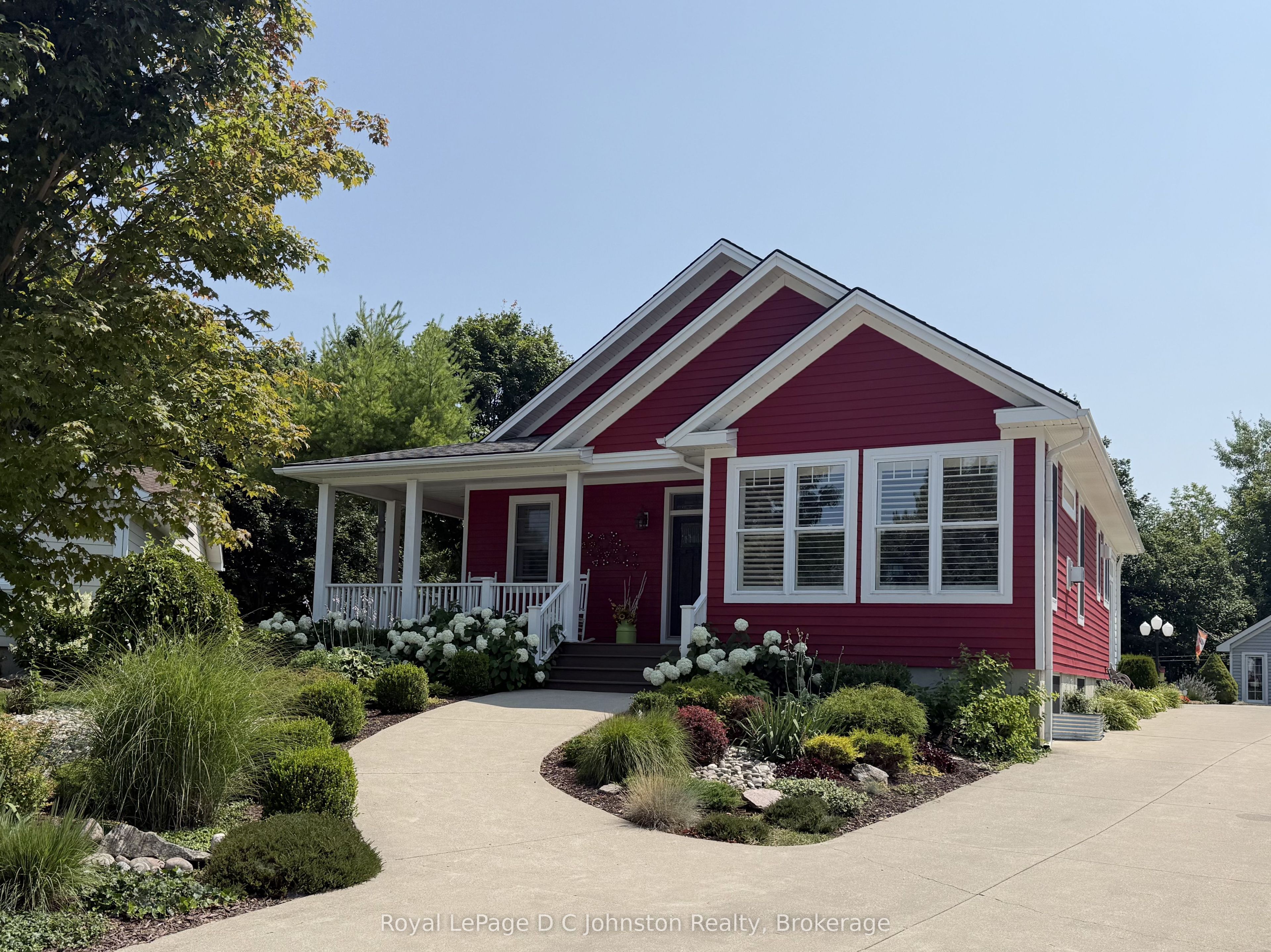 44 Eastgate Drive, Saugeen Shores, ON N0H 2L0 photo 2