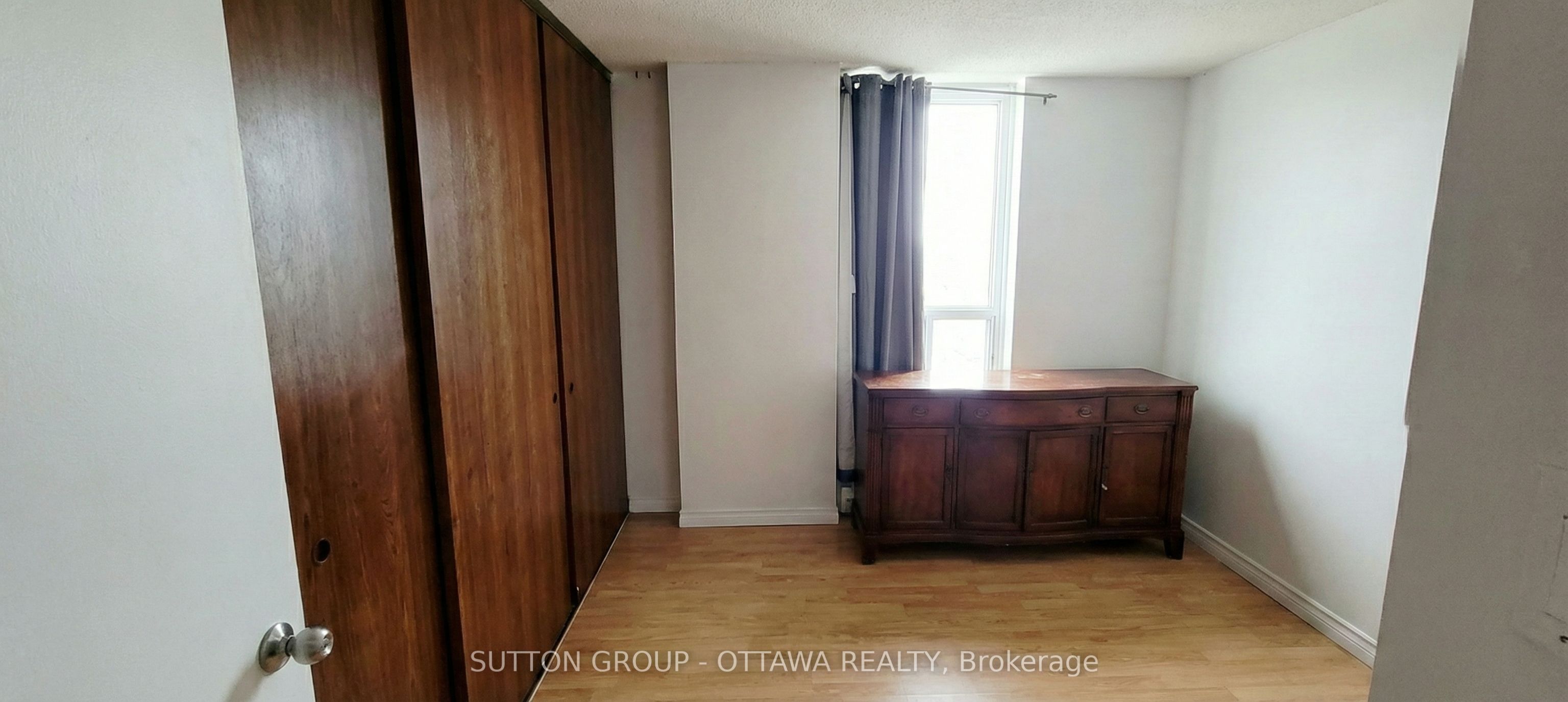 2000 Jasmine Crescent 516, Beacon Hill North - South and Area, ON K1J 8K4 photo 4