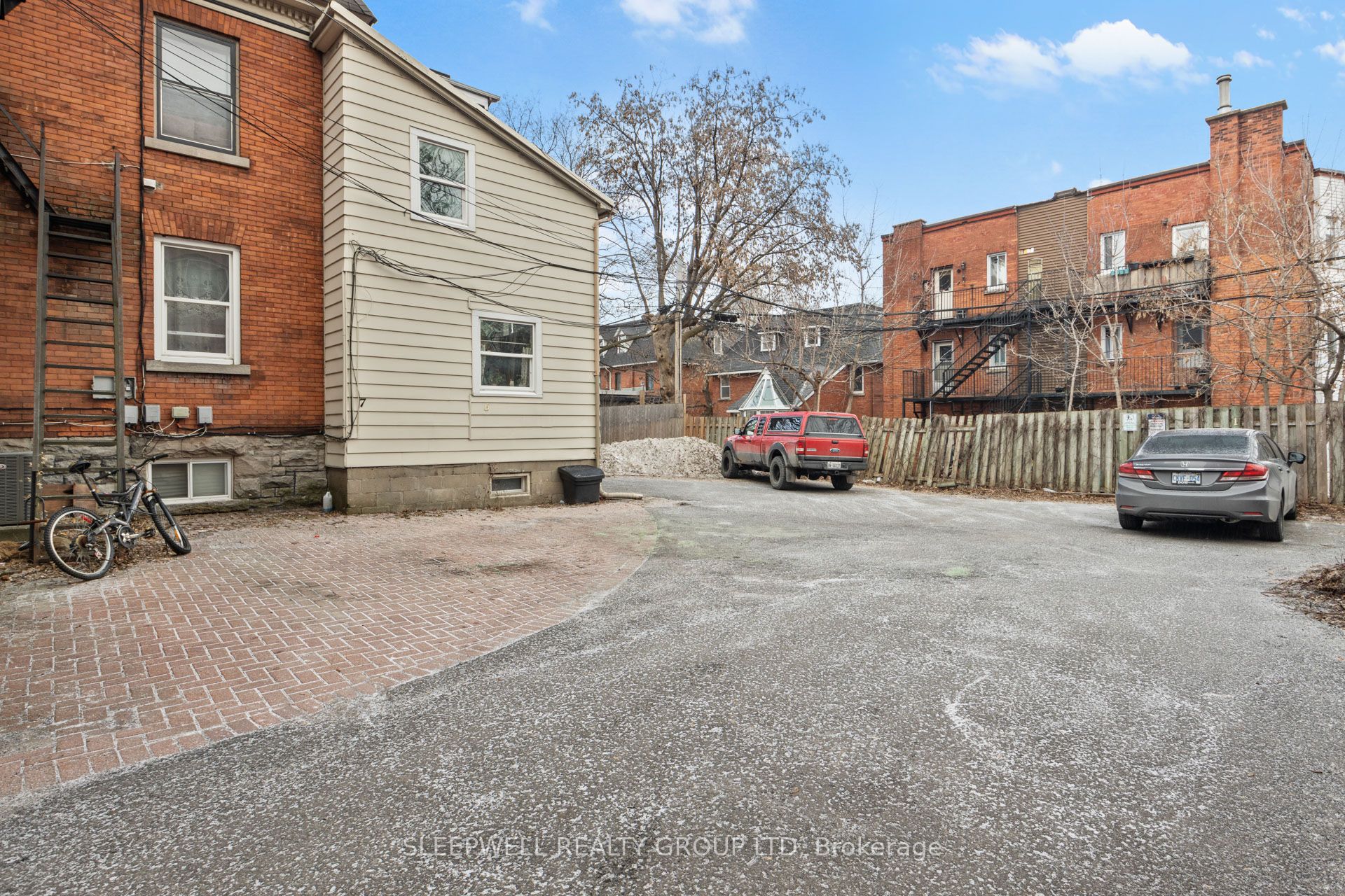 455-457 Somerset Street W, Ottawa Centre, ON K1R 5J7 photo 4