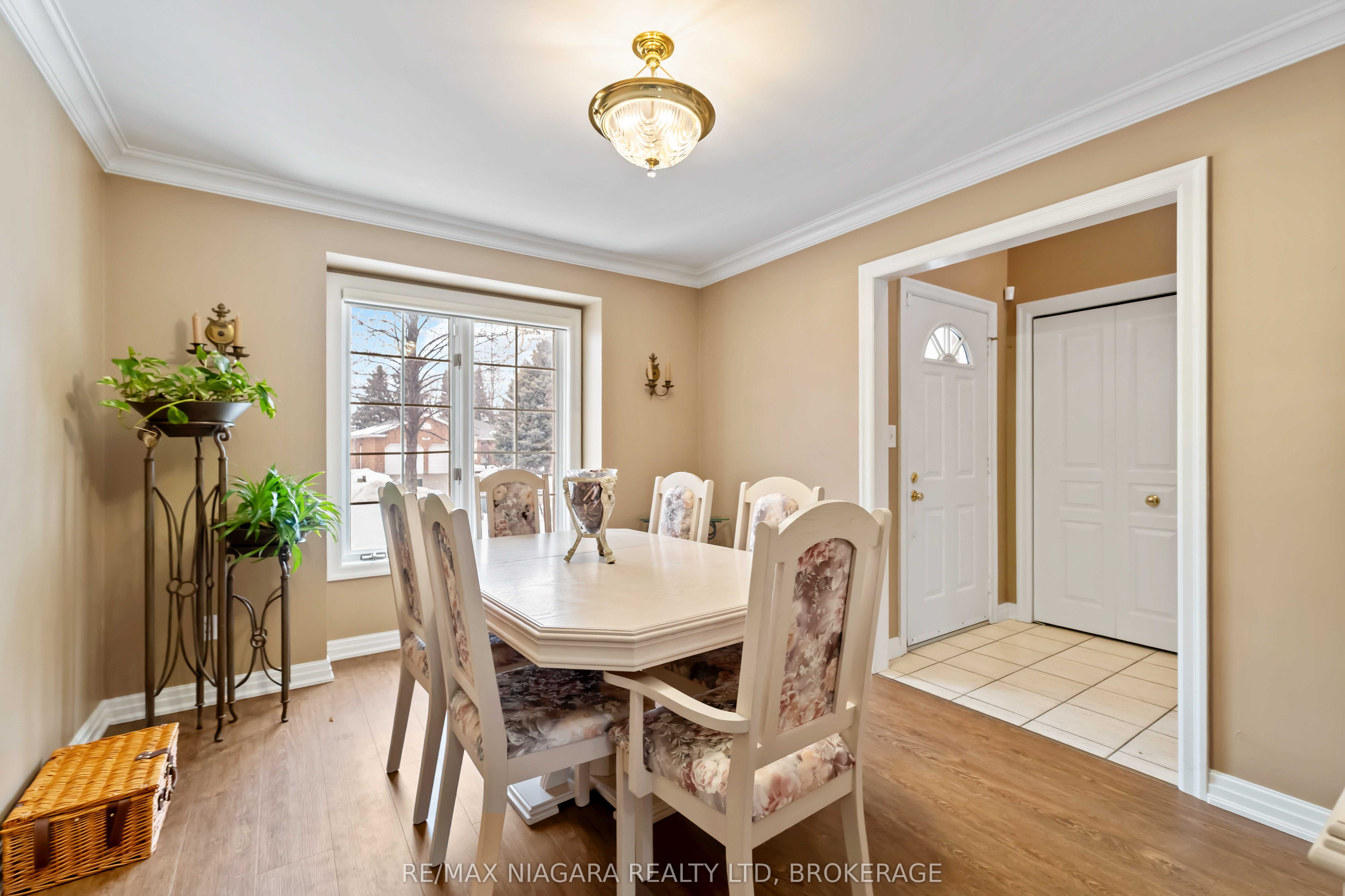 7874 Bishop Avenue, Niagara Falls, ON L2H 3C6 photo 5