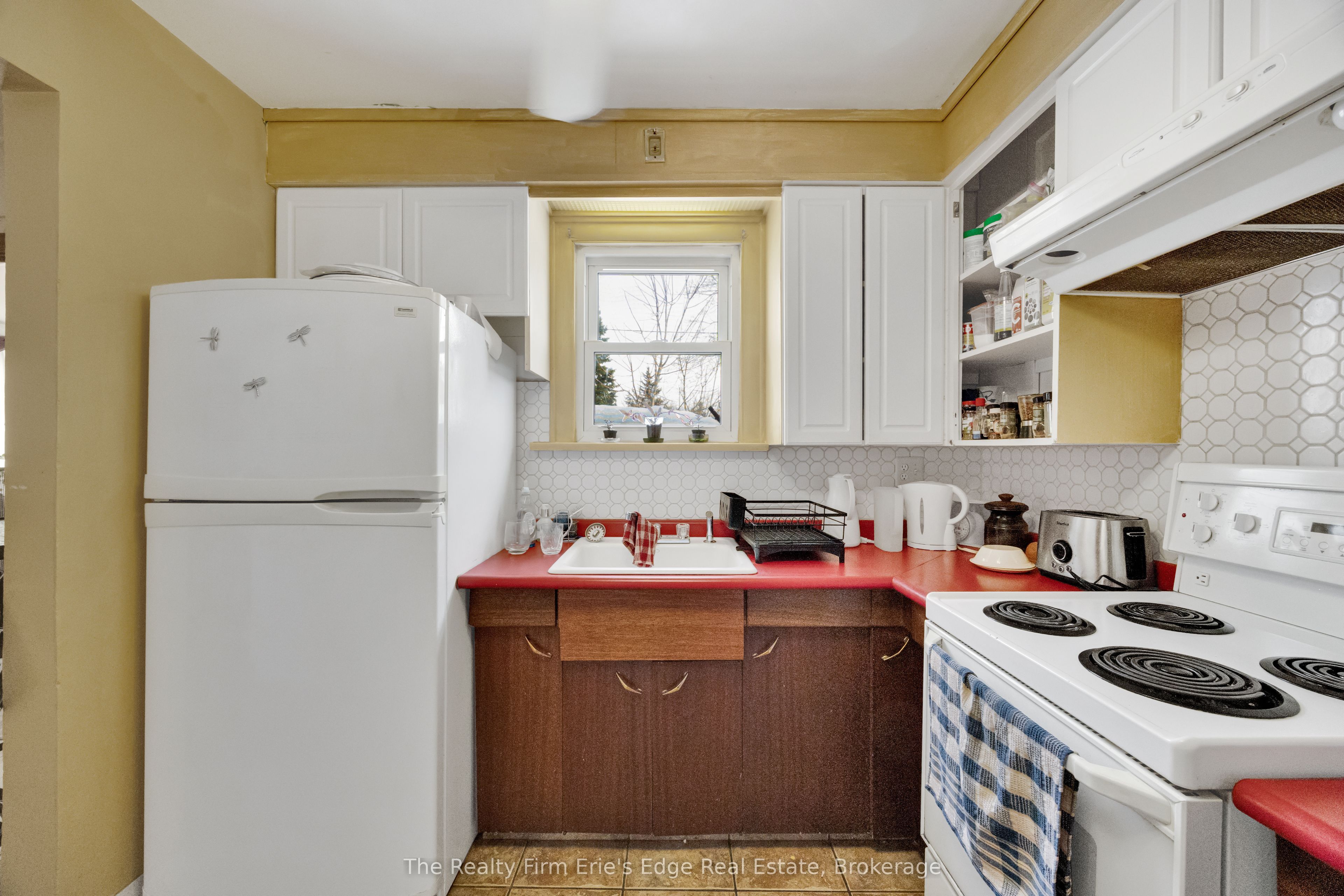21 Hardy Avenue, Tillsonburg, ON N4G 3W9 photo 5