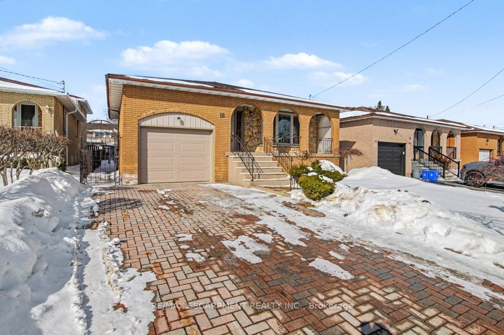18 RIDLEY Drive, Hamilton, ON L8W 1J2 photo 3