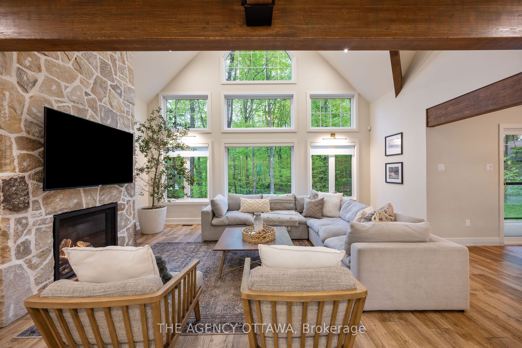 36 Crestview Drive, Greater Madawaska, ON K0J 1H0 photo 4