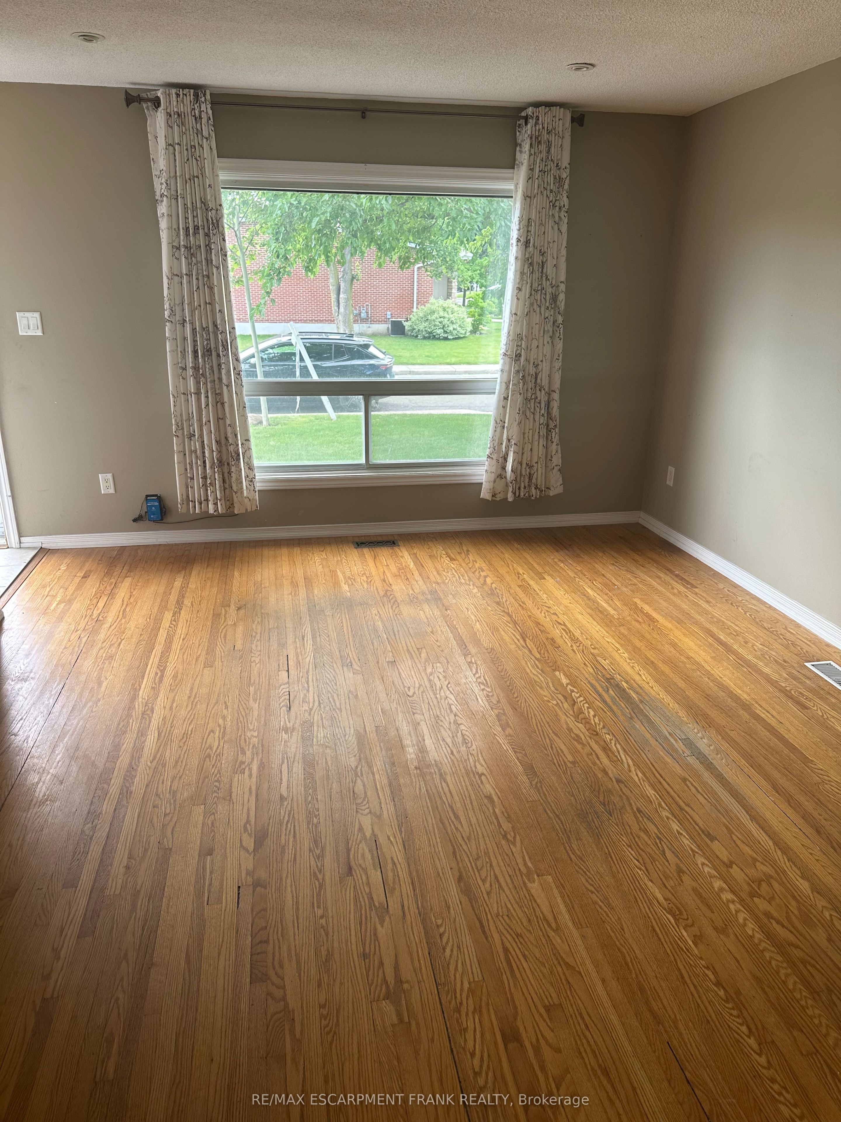 104 Neil Avenue, Hamilton, ON L8G 2N6 photo 5