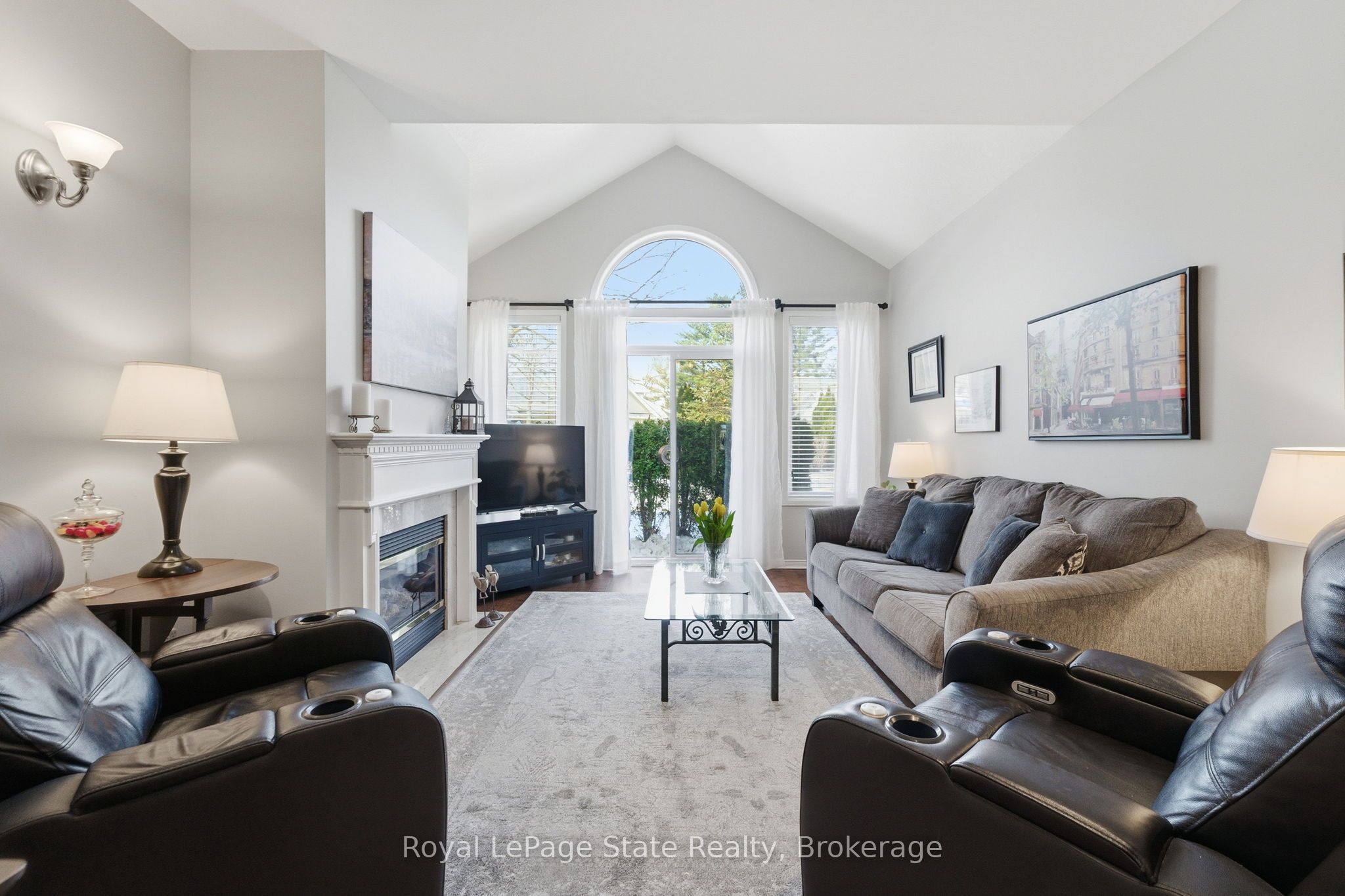 40 Wesleyan Court 16, Hamilton, ON L9G 5C7 photo 4