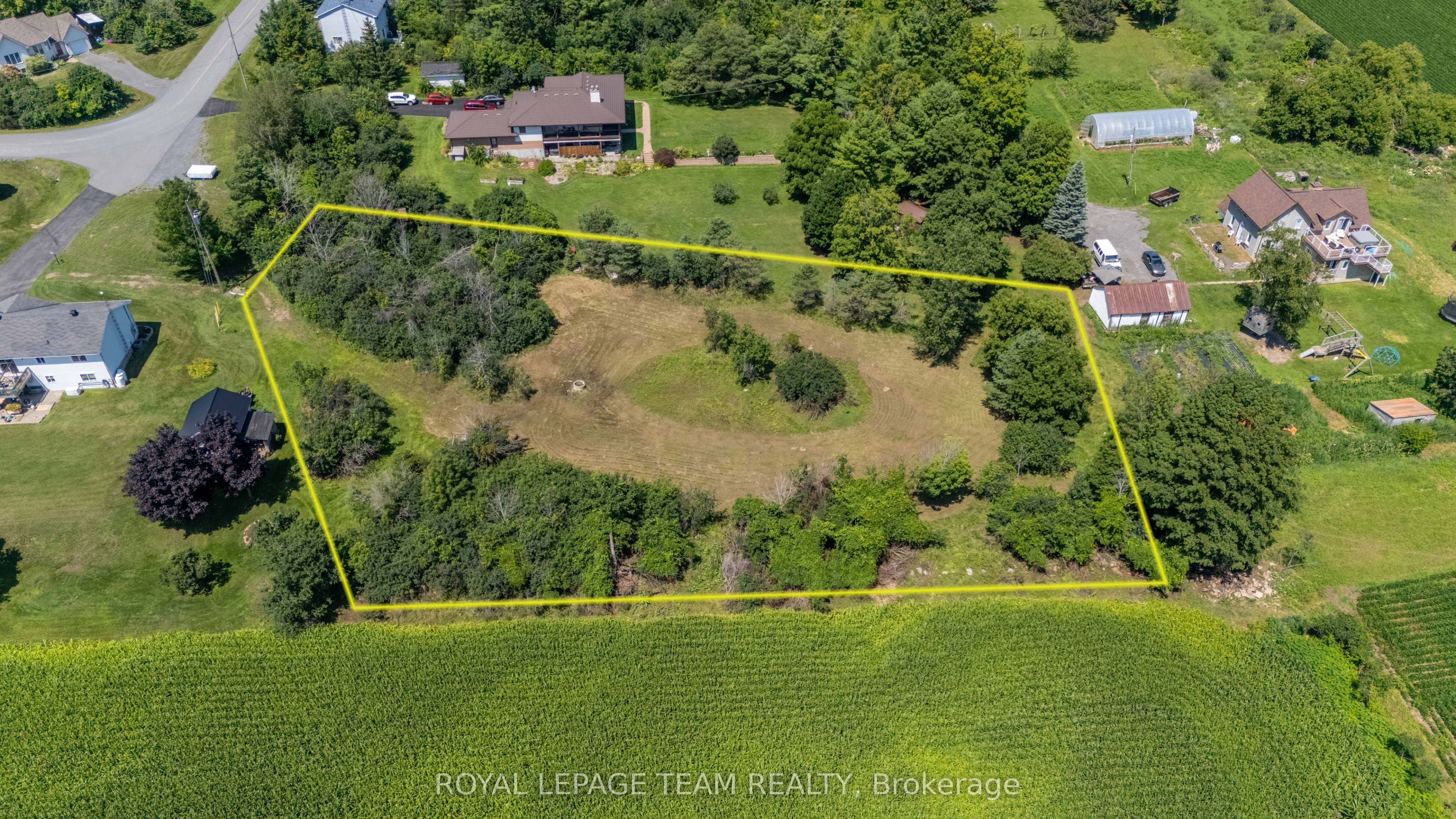 31 SILVER FOX Crescent, North Dundas, ON K0C 2K0