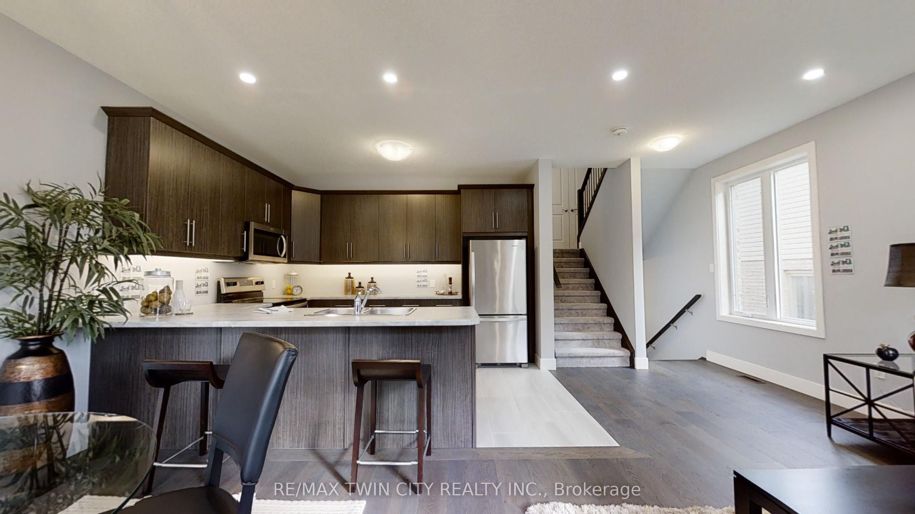 2024 Evans Boulevard, London South, ON N6M 0J6 photo 5