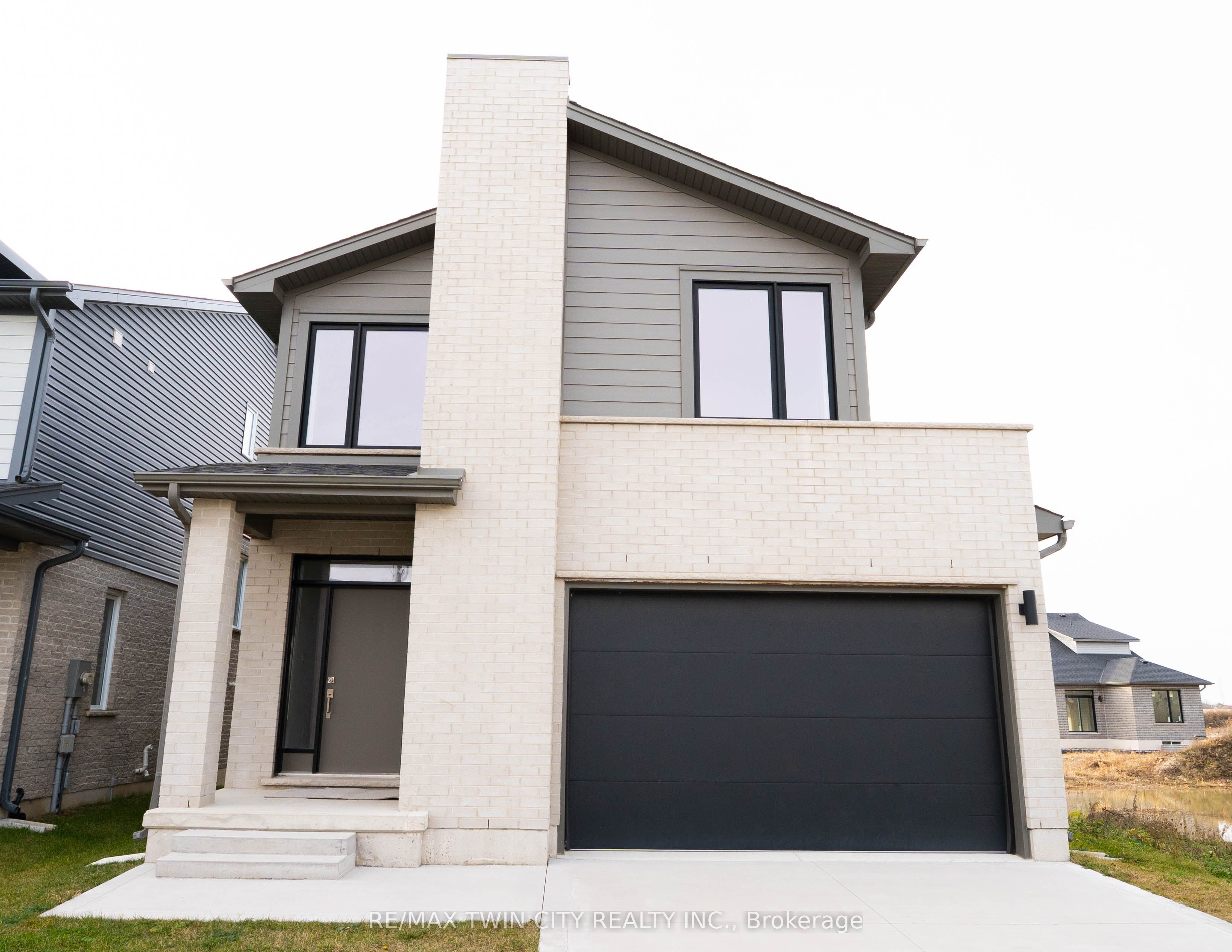 2250 Southport Crescent, London South, ON N6M 0A1
