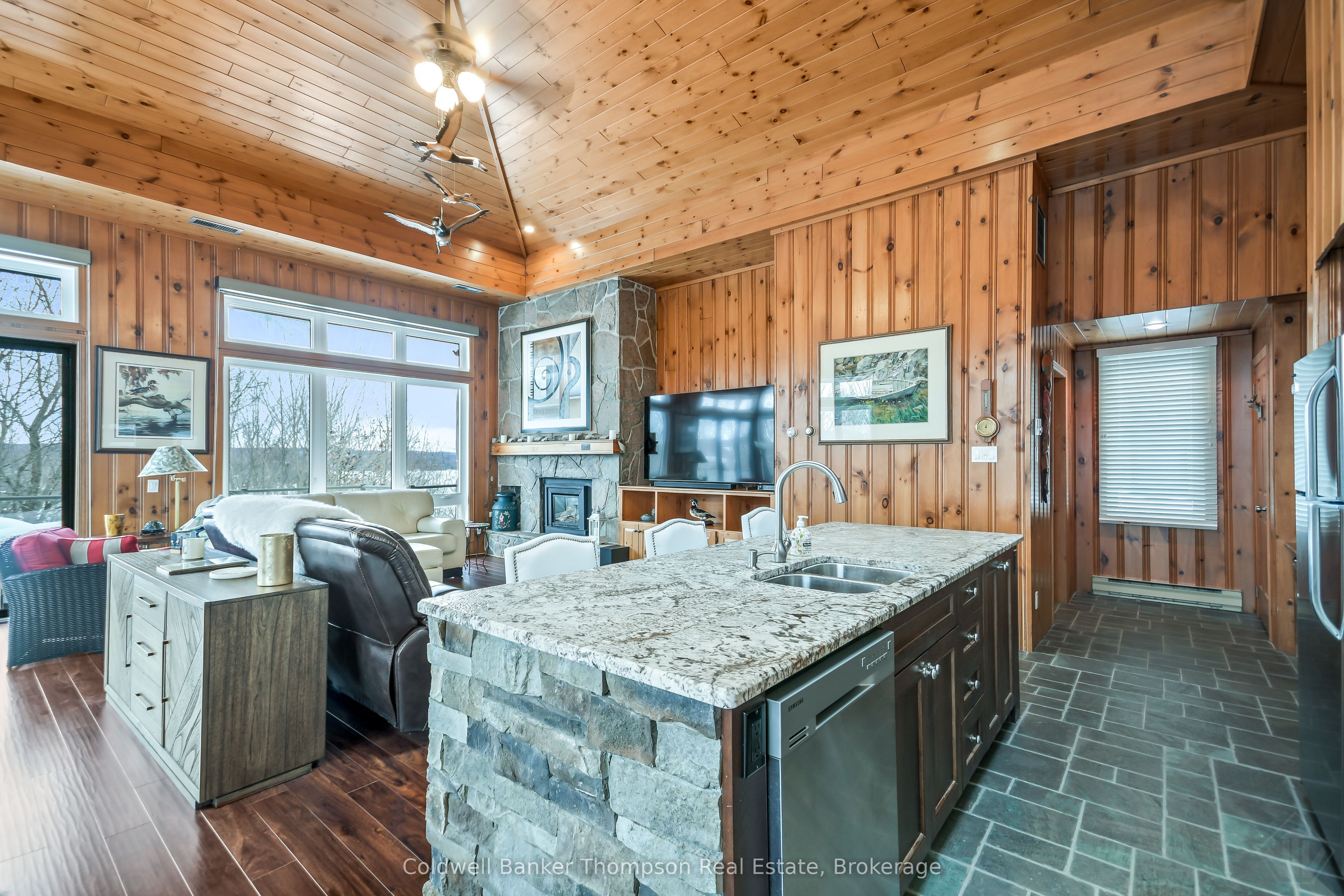 22-301 Oakridge Deerhurst Drive, Huntsville, ON P1H 2E8 photo 4