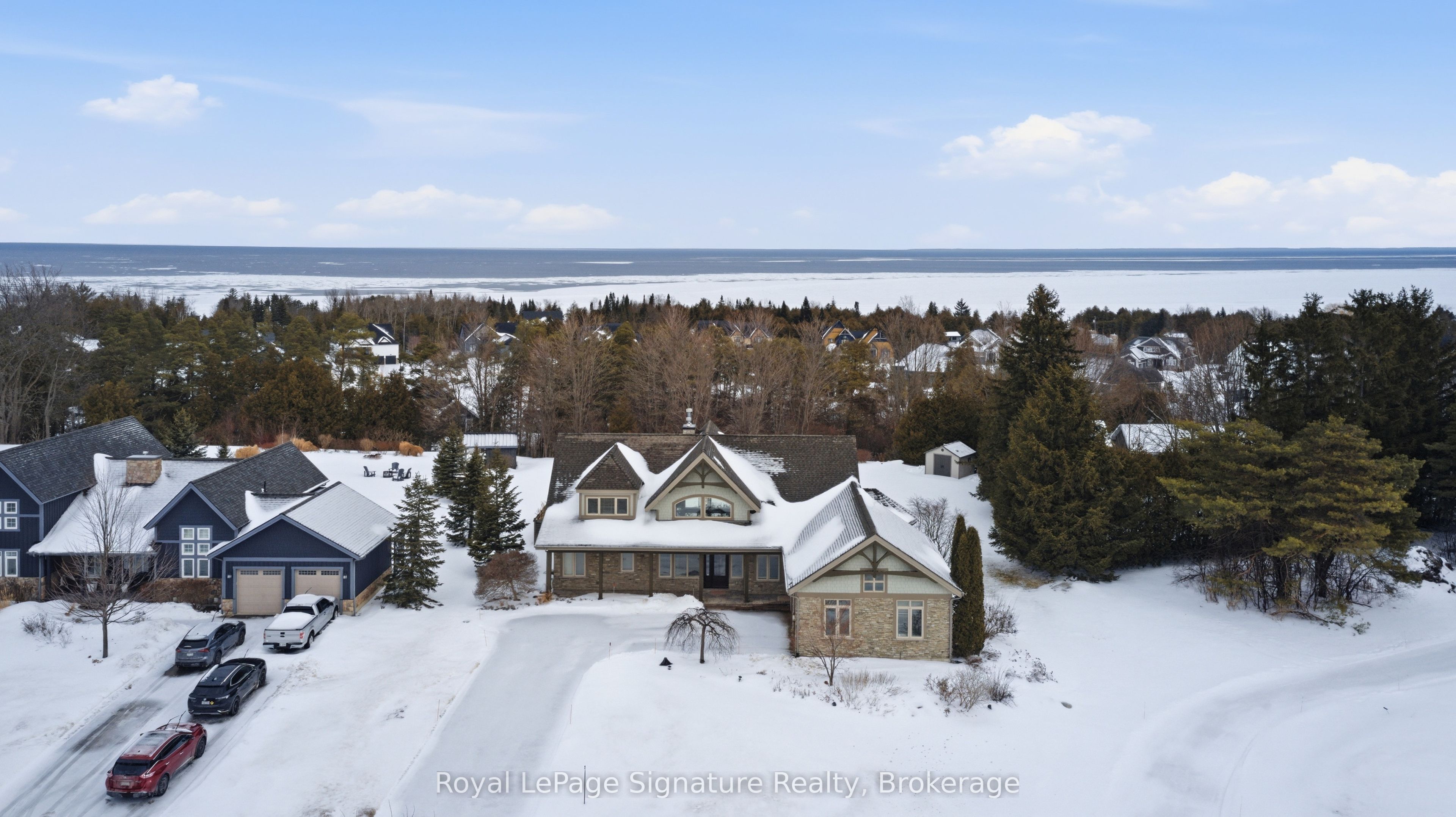 176 High Bluff Lane, Blue Mountains, ON N0H 2P0