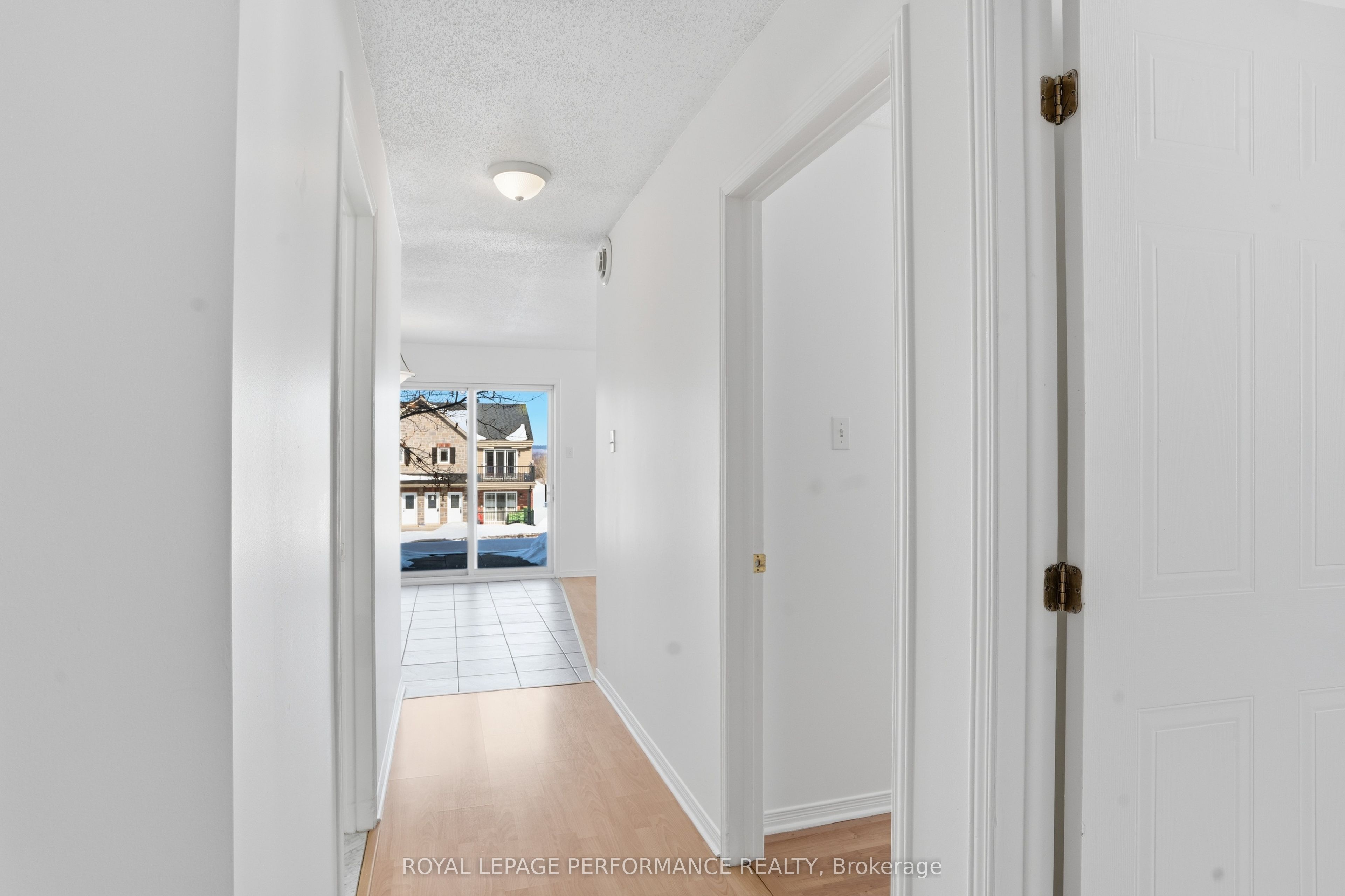 1101 Clement Street 112, Hawkesbury, ON K6A 3P1 photo 5