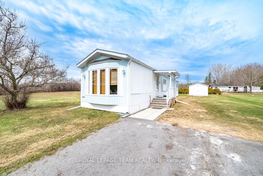 46 Sunset Lane, Horton, ON K7V 0A5