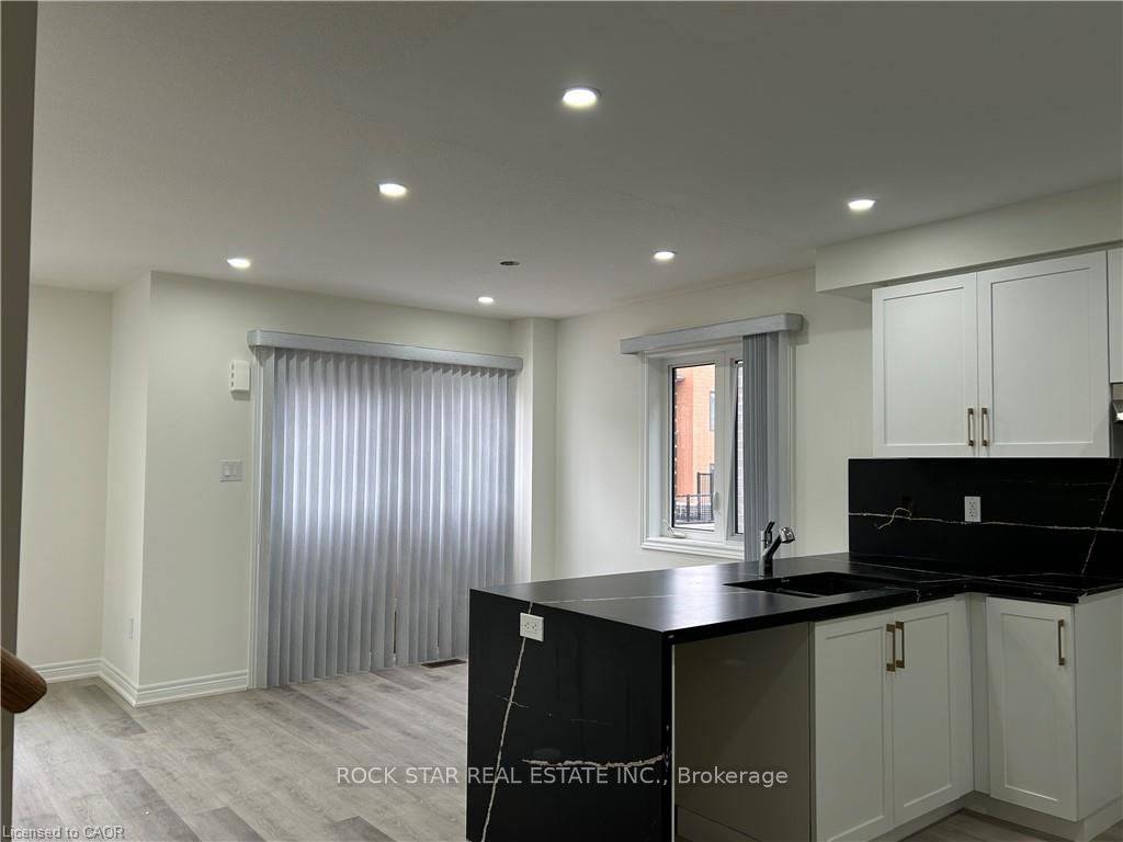 73 Dryden Lane, Hamilton, ON L8H 0B6 photo 4