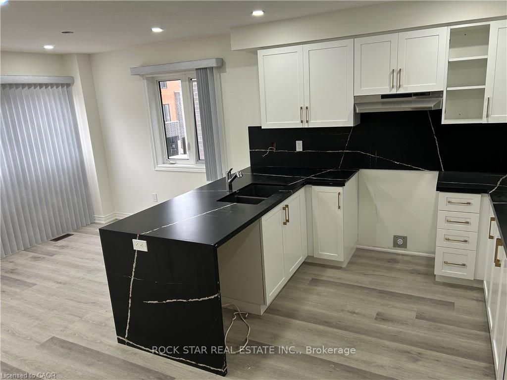 73 Dryden Lane, Hamilton, ON L8H 0B6 photo 5