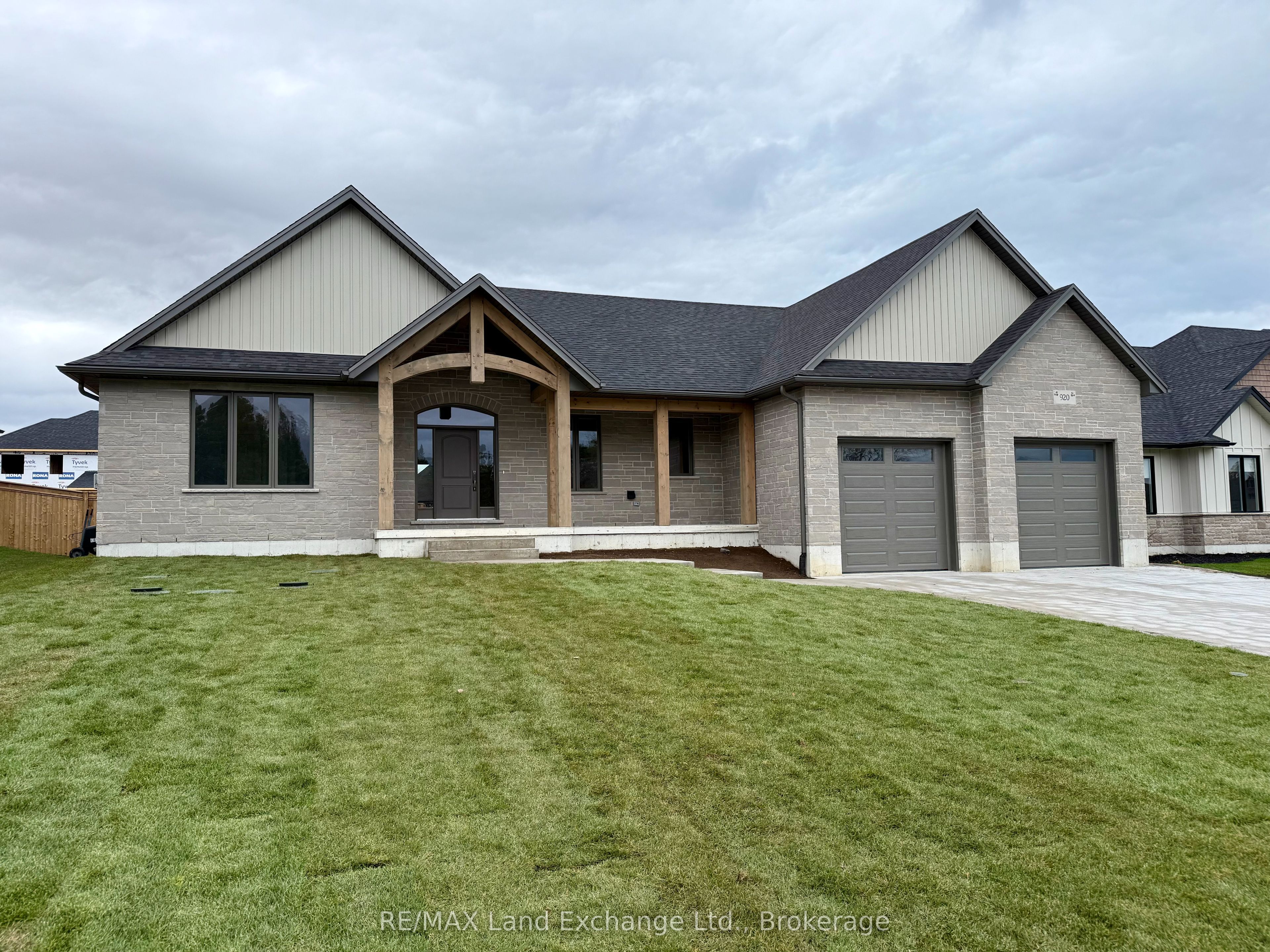 920 Bogdanovic Way, Huron-Kinloss, ON N2Z 0H3 photo 3